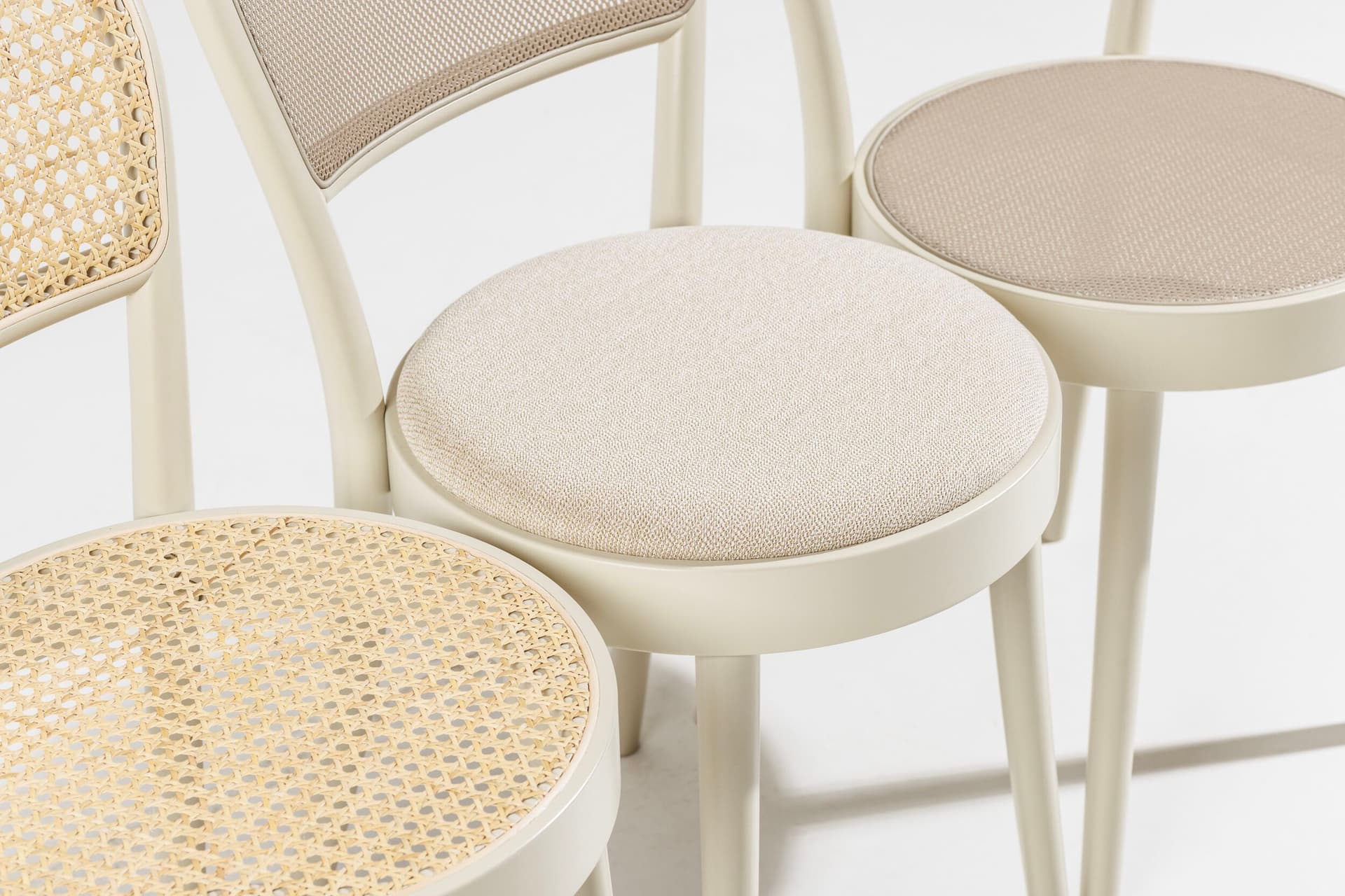 TON
314
Wood and mesh chair — 7