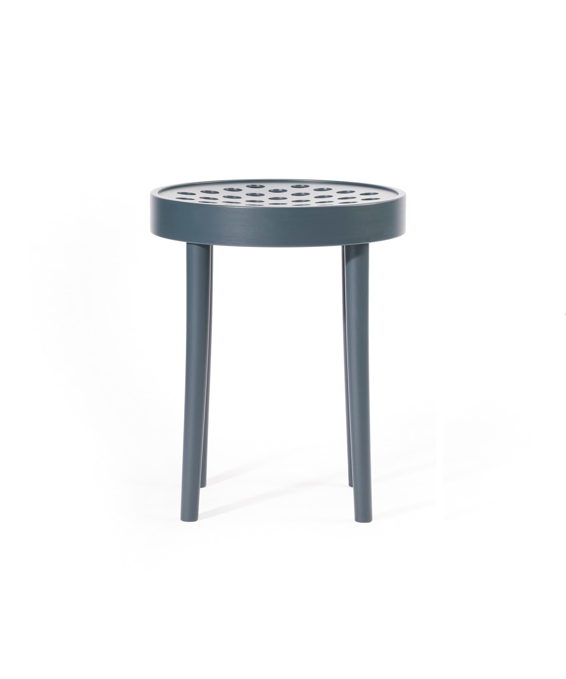 TON
822
Low wooden stool — 11