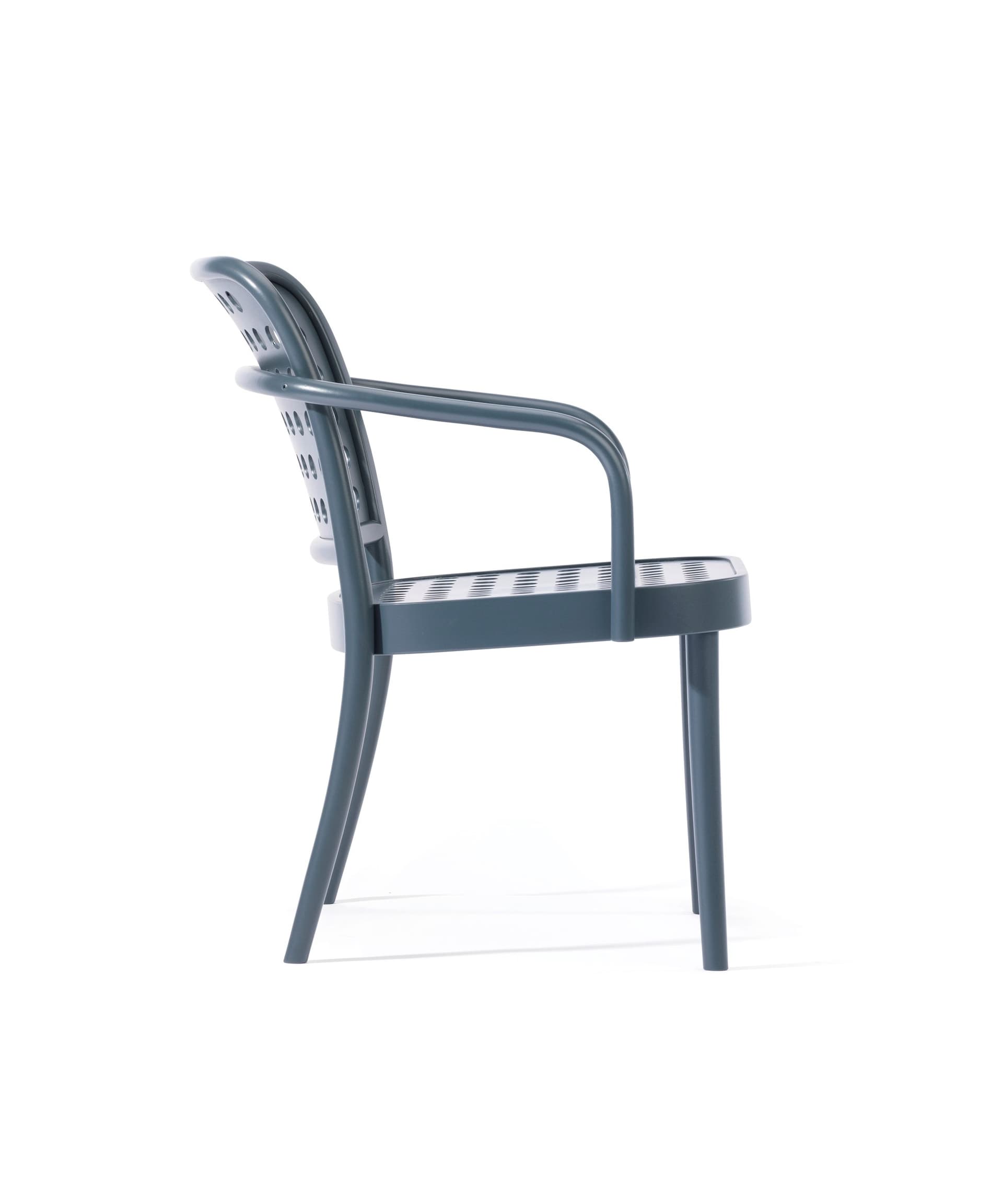 TON
822
Wooden lounge armchair — 9