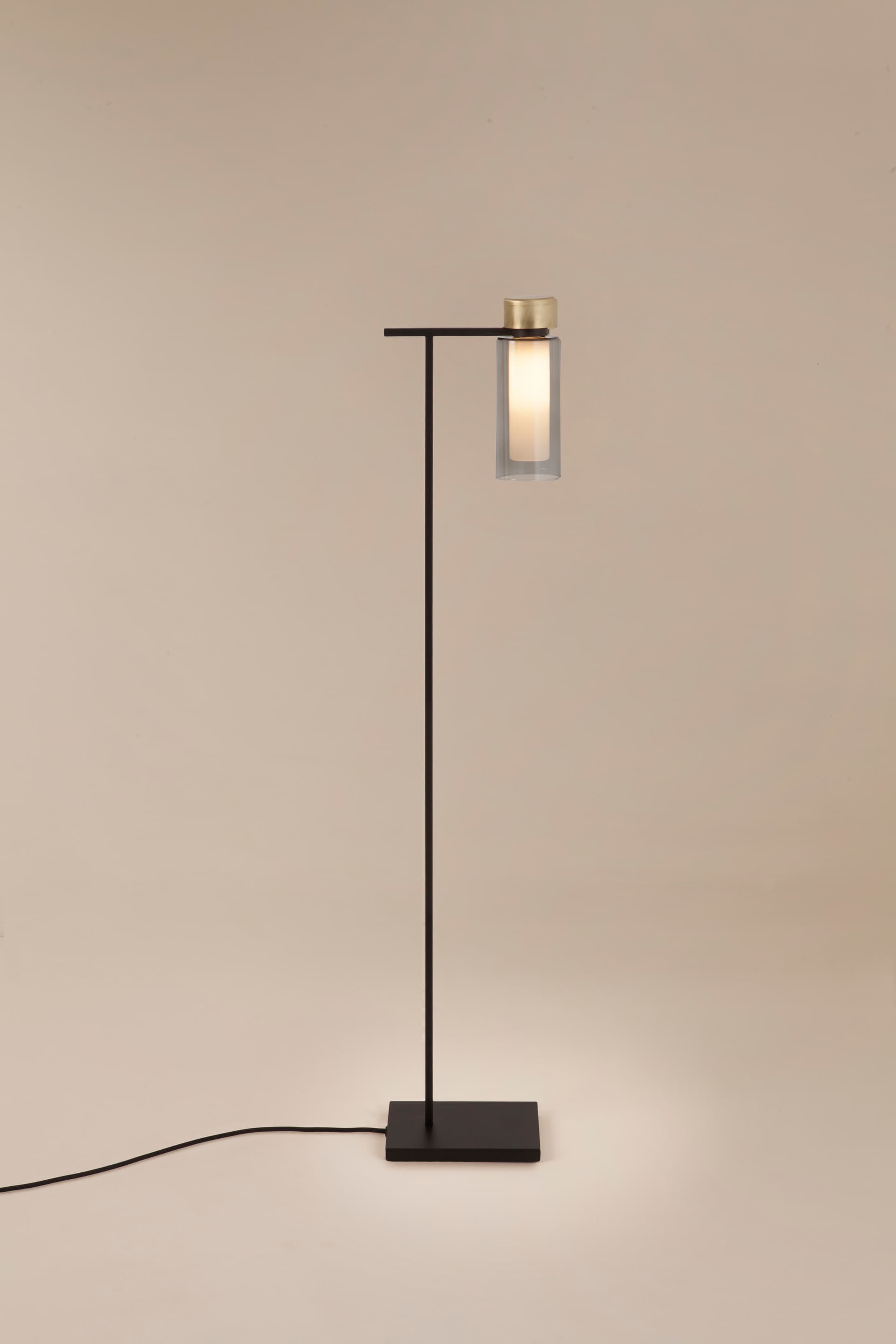 Tooy
OSMAN
Glass floor lamp — 3