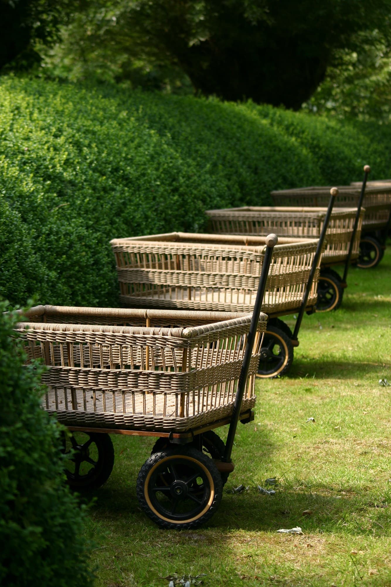TRADEWINDS
WAGON
Garden trolley — 49