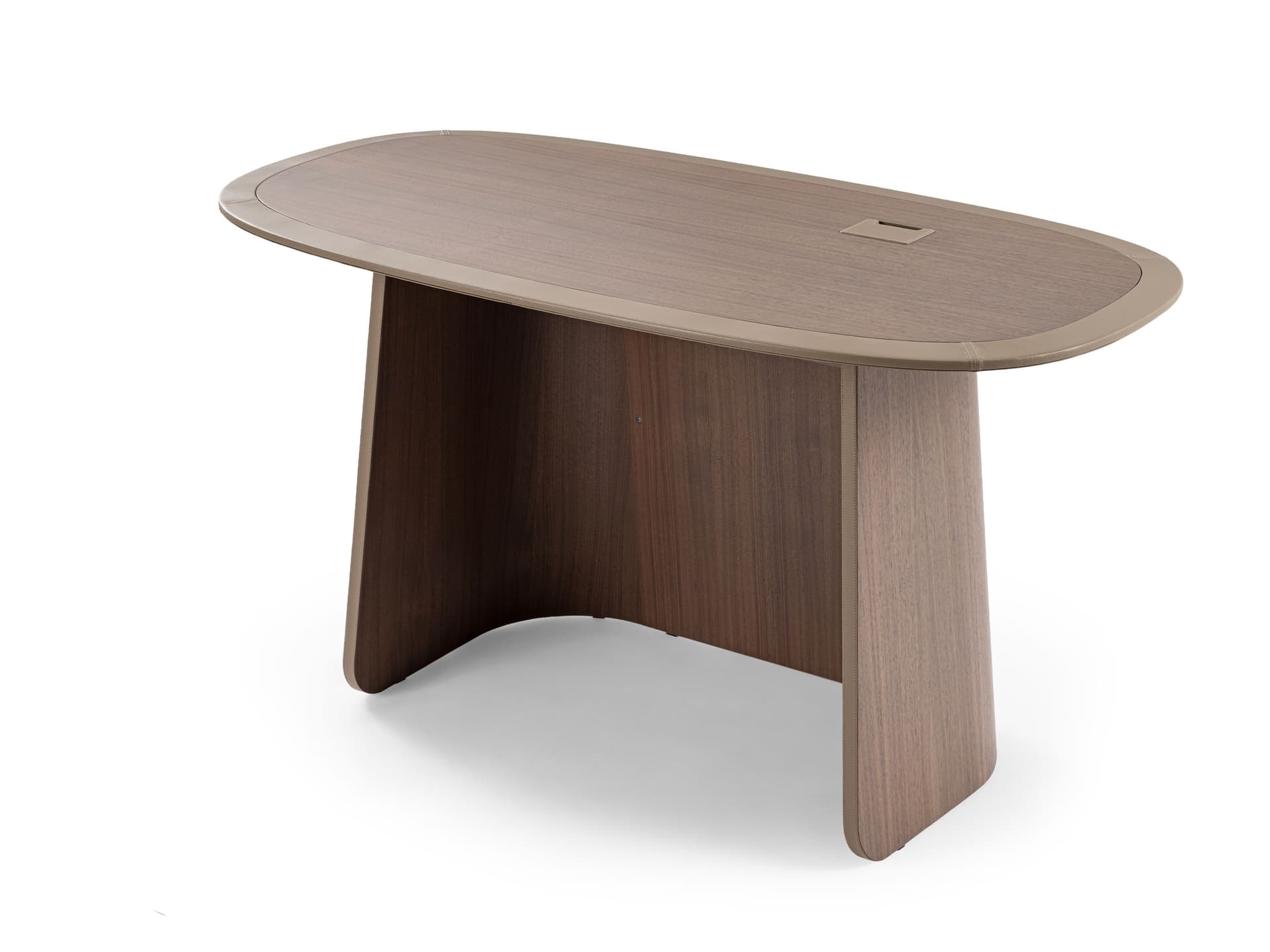Turri
CARENA
Walnut desk — 1