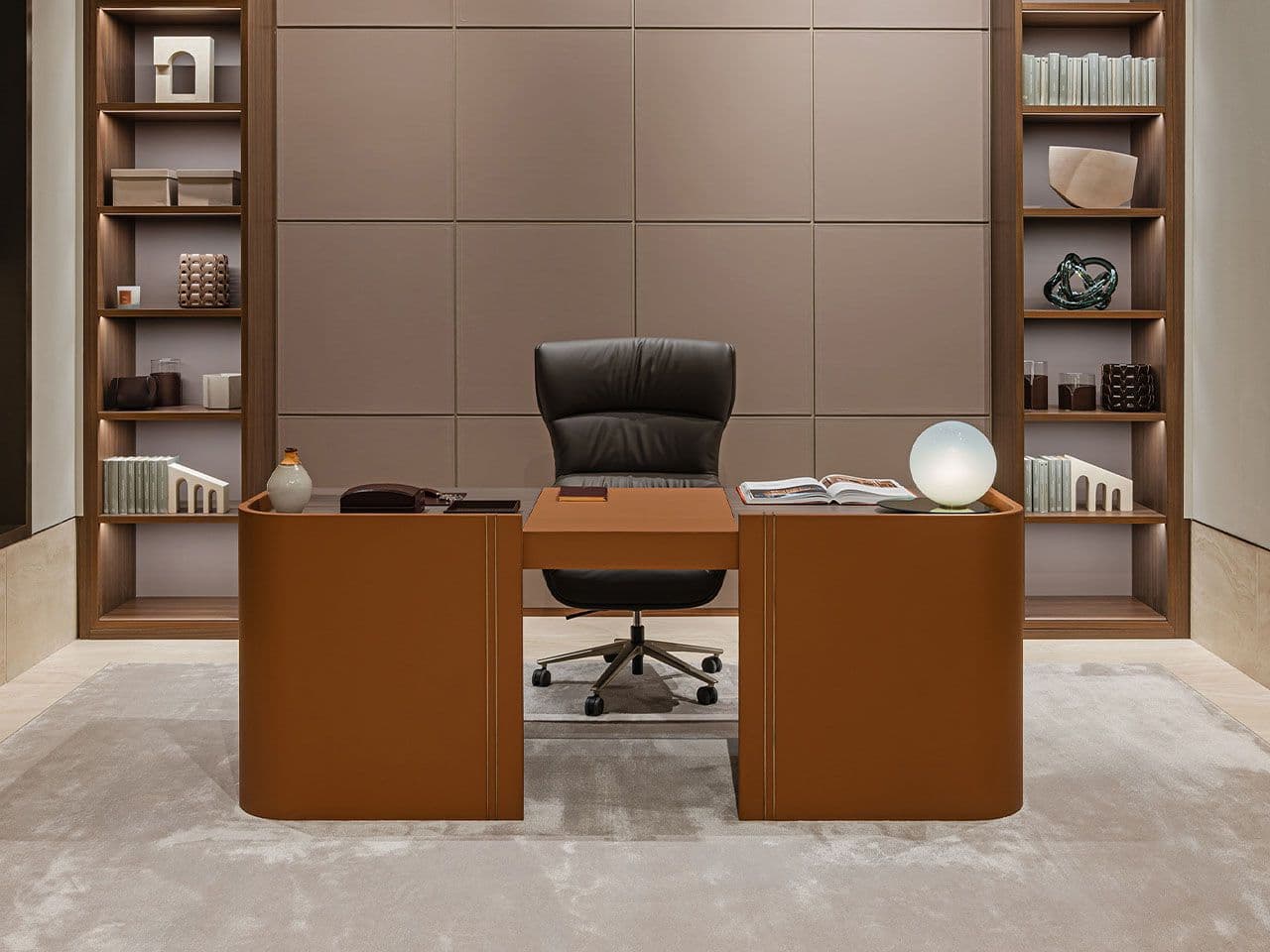 Turri
JAMES
Desk with drawers — 4