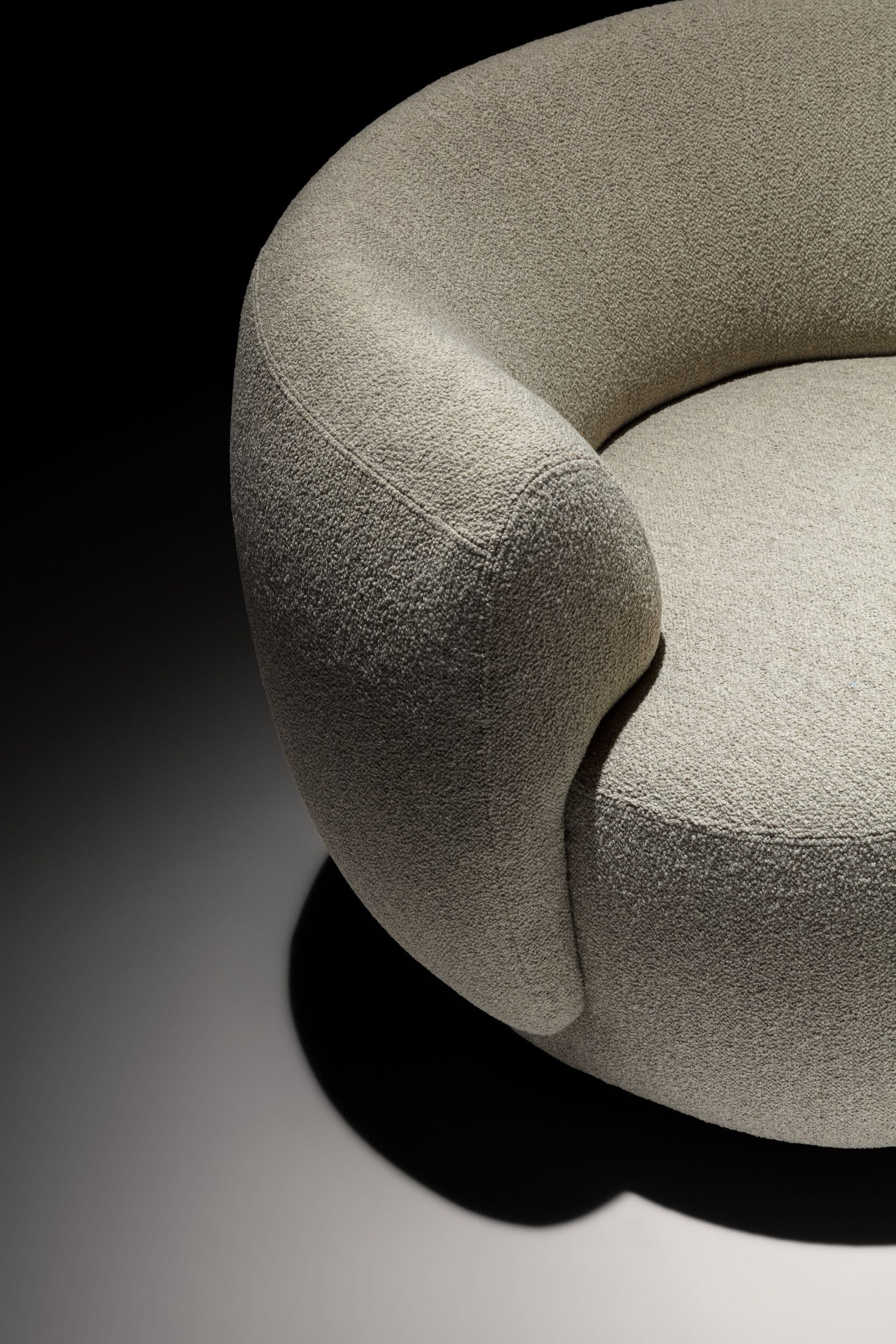 Twils
KAMARINA
Fabric armchair — 9