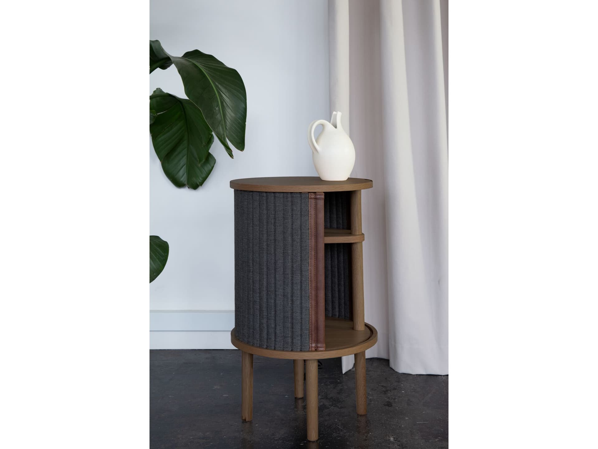 Umage
AUDACIOUS
Side table — 3
