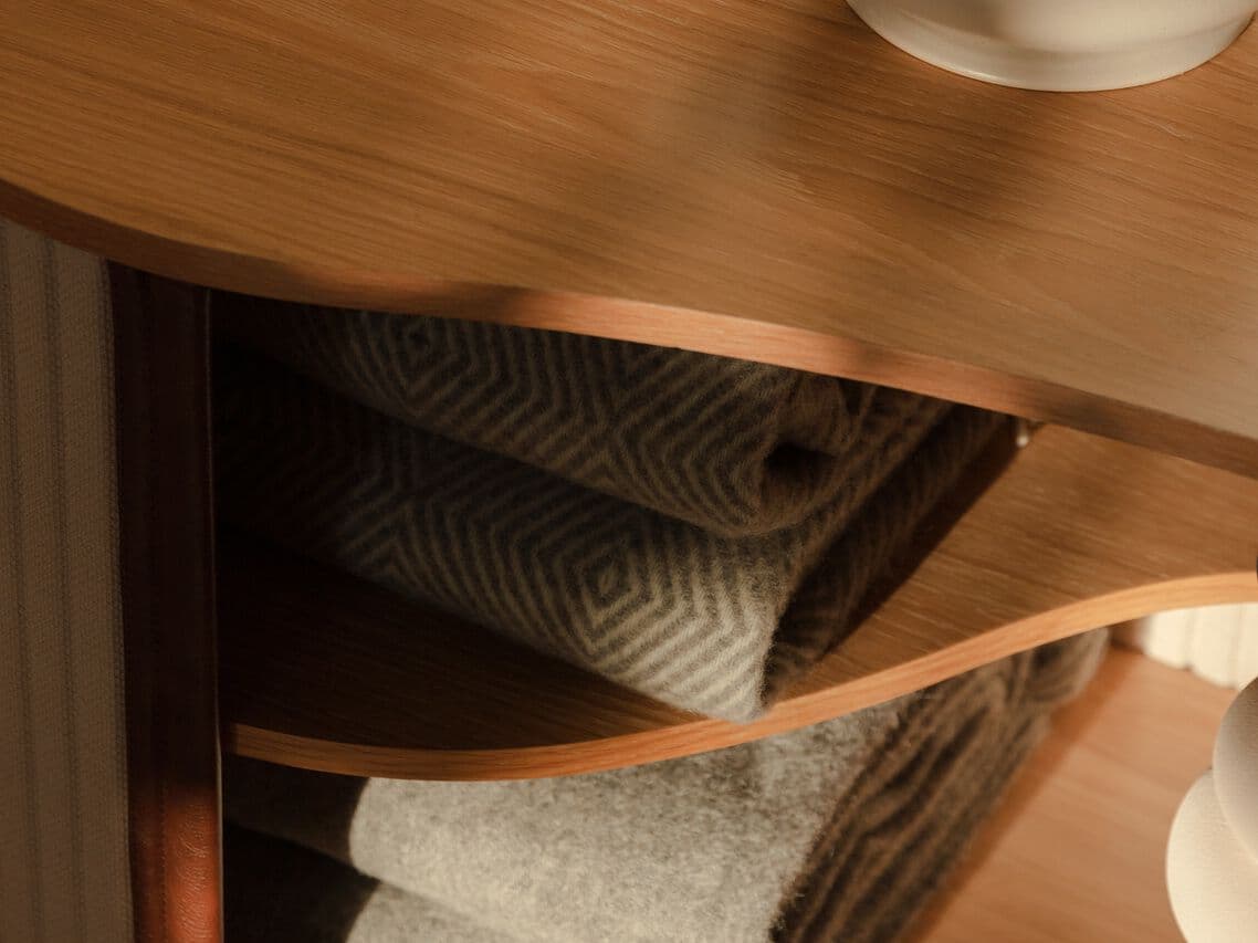 Umage
AUDACIOUS
Sideboard — 5