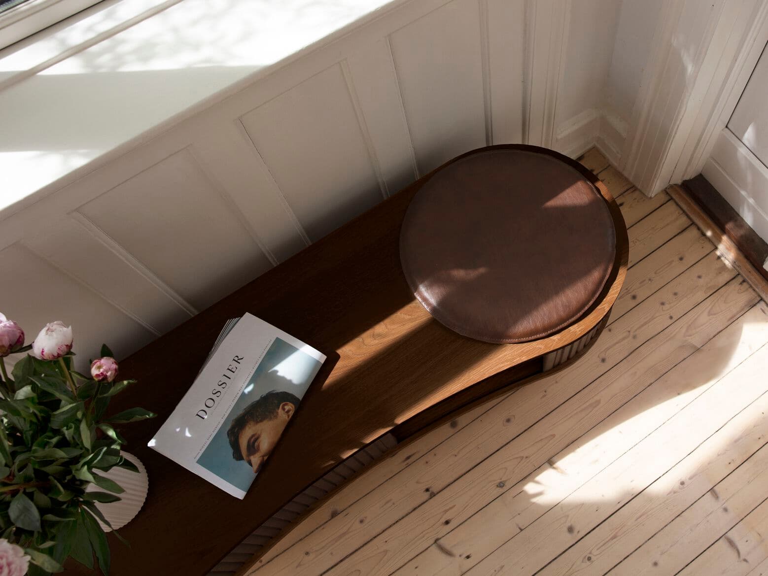 Umage
AUDACIOUS
TV bench — 8