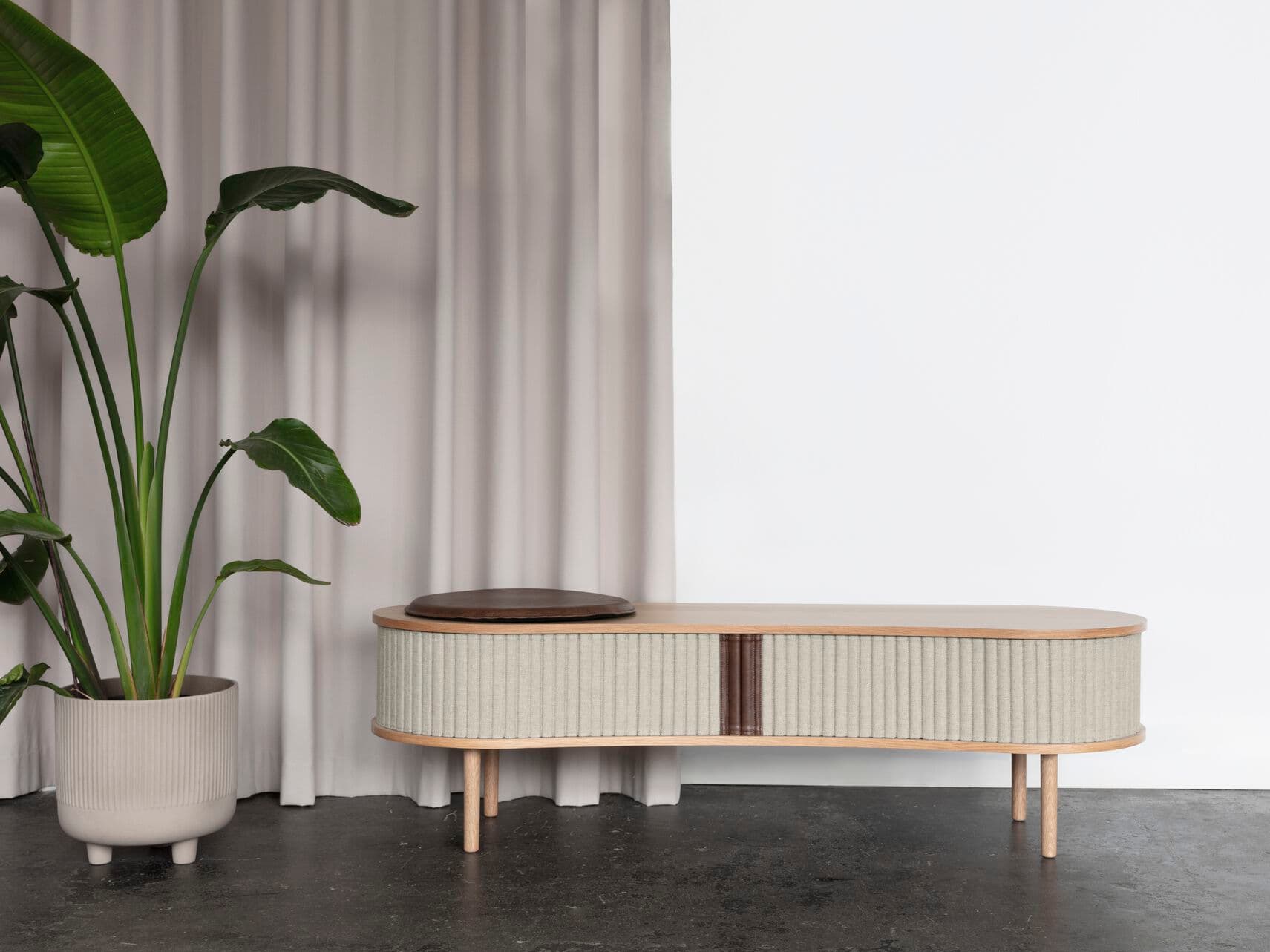Umage
AUDACIOUS
TV bench — 9
