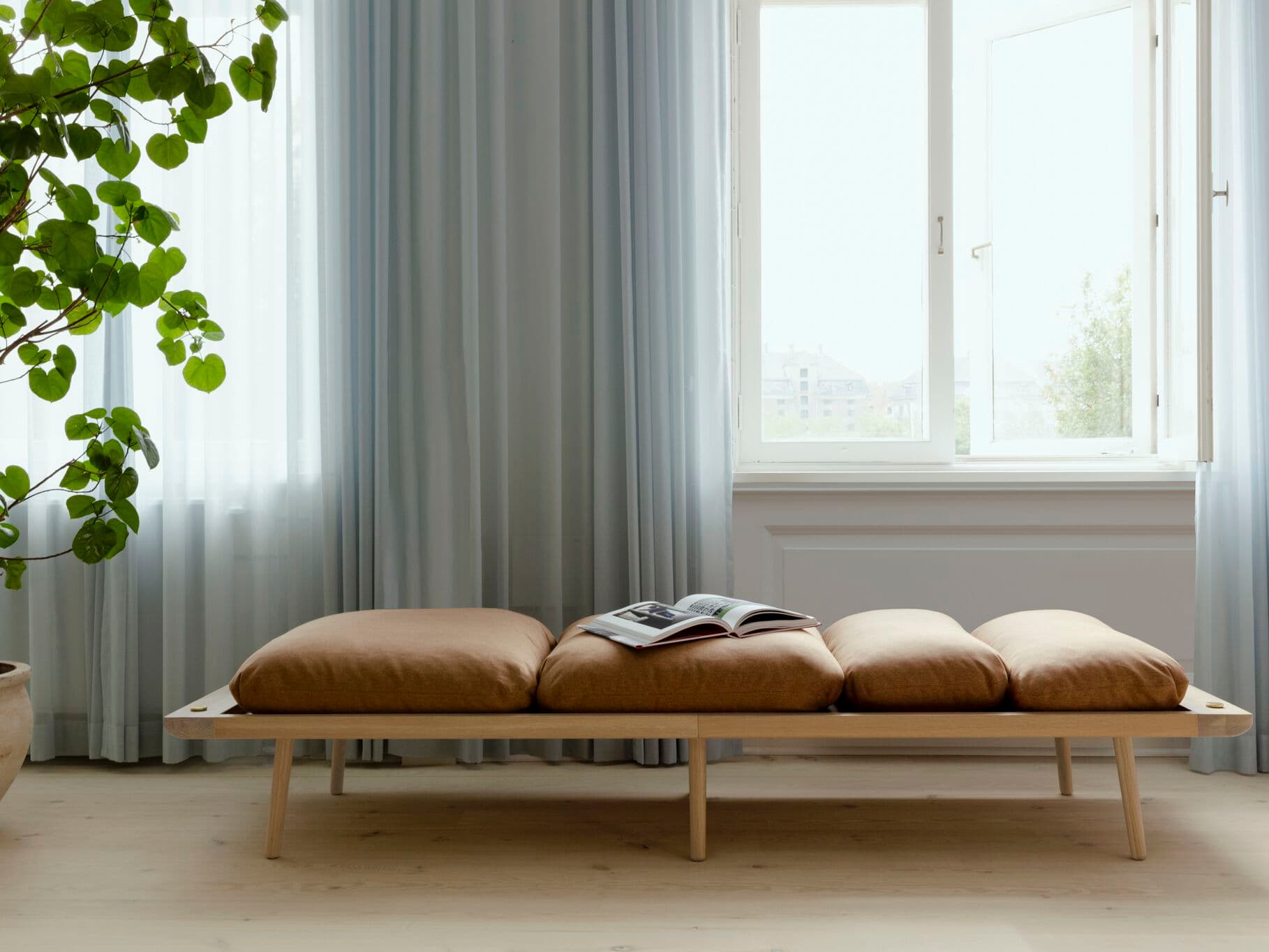 Umage
LOUNGE AROUND
Daybed — 4