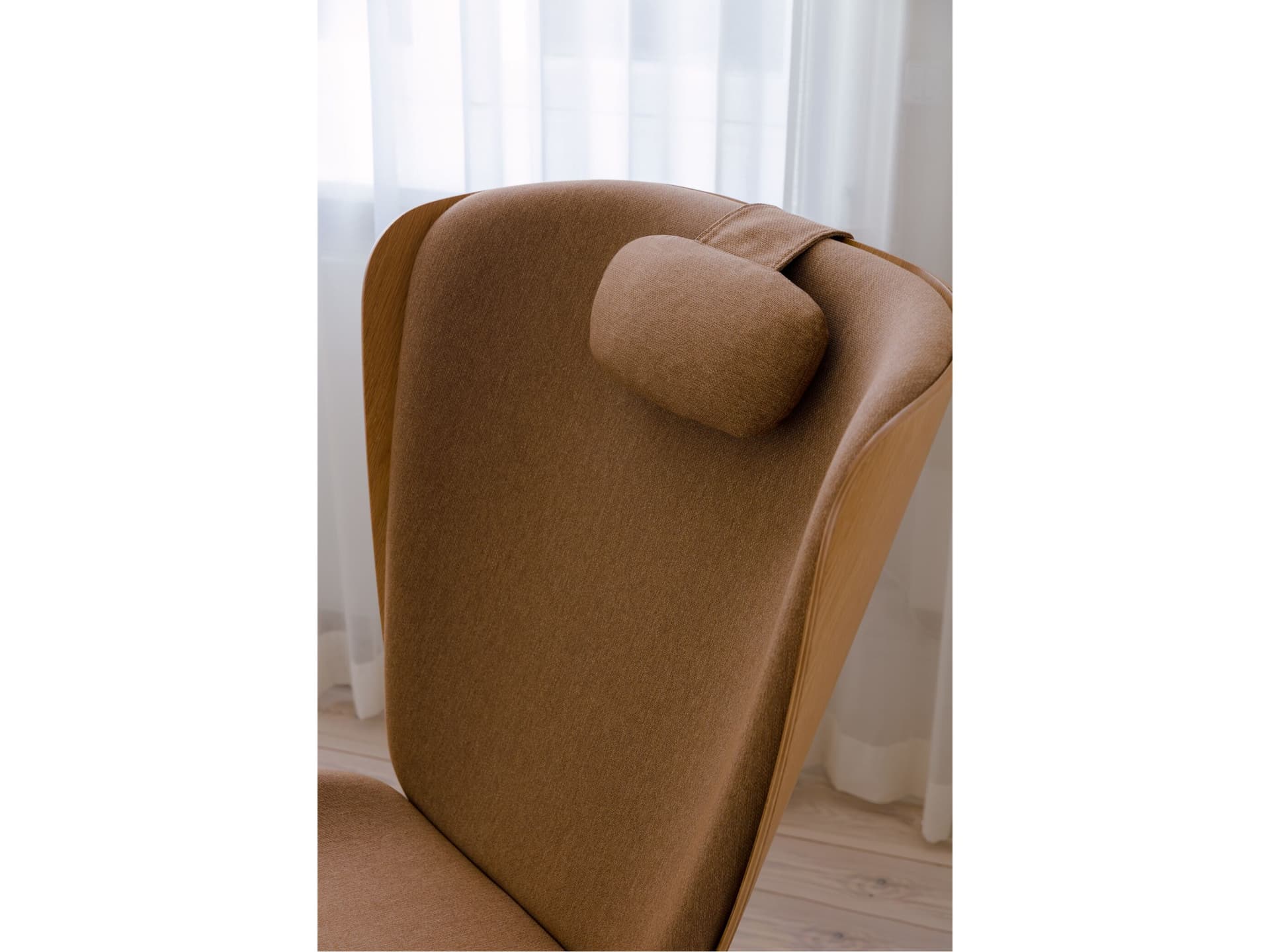 Umage
NECK REST
Fabric cushion — 5