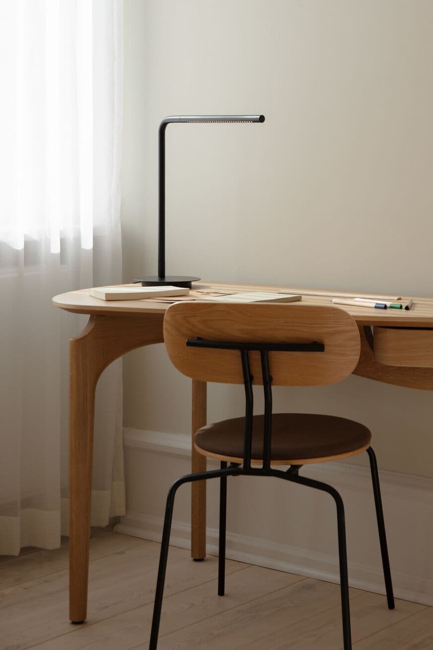 Umage
OMNI
LED brass desk lamp — 7