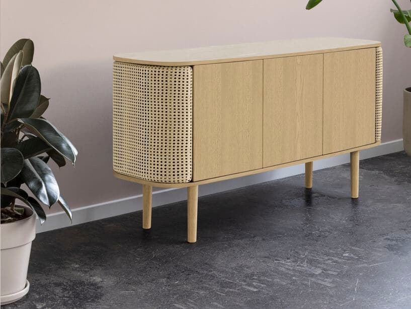 Umage
TREASURES
3-door cabinet — 4