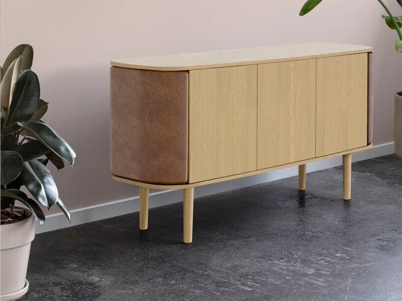 Umage
TREASURES
3-door cabinet — 8