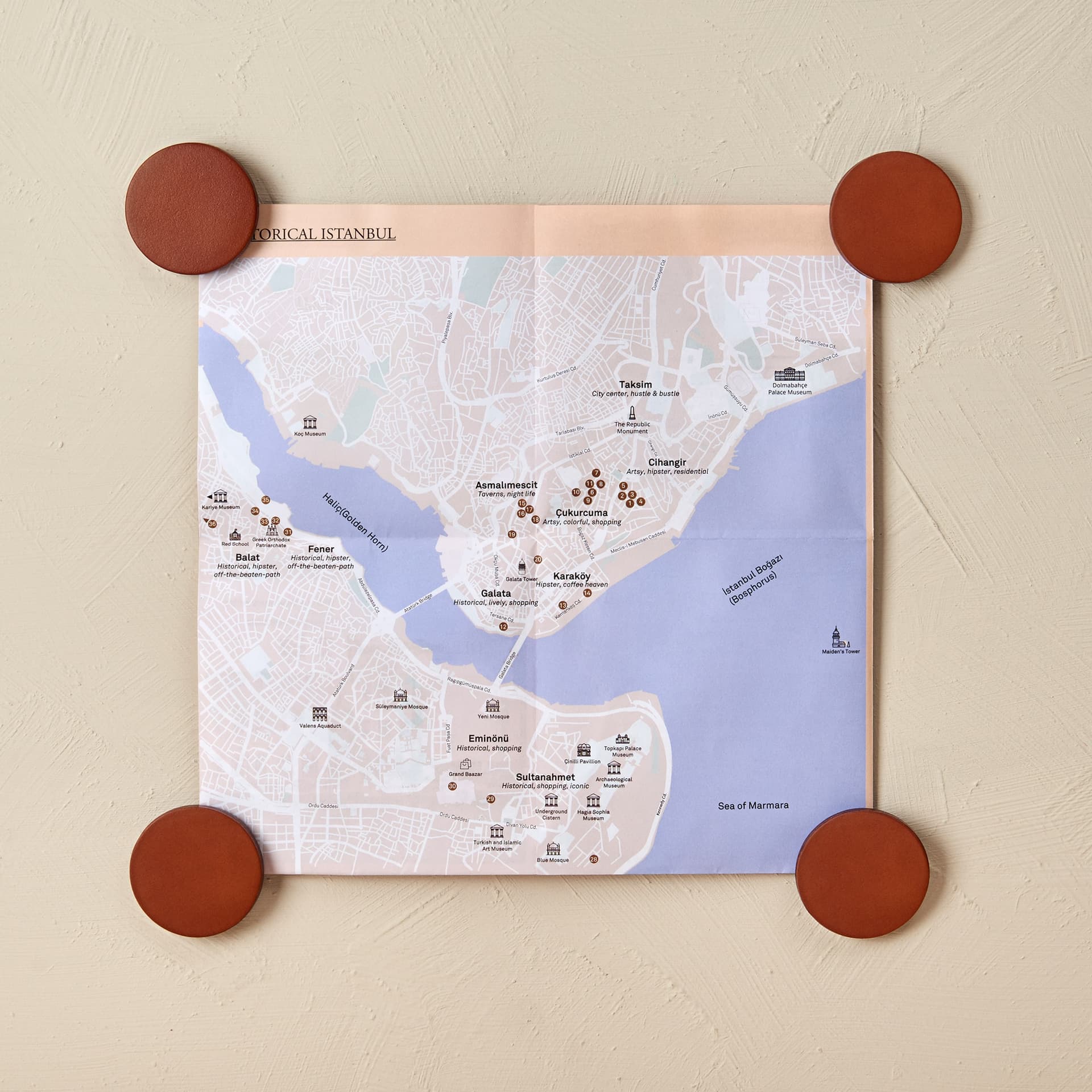 Uniqka
MAGNETIQKA
Leather magnet