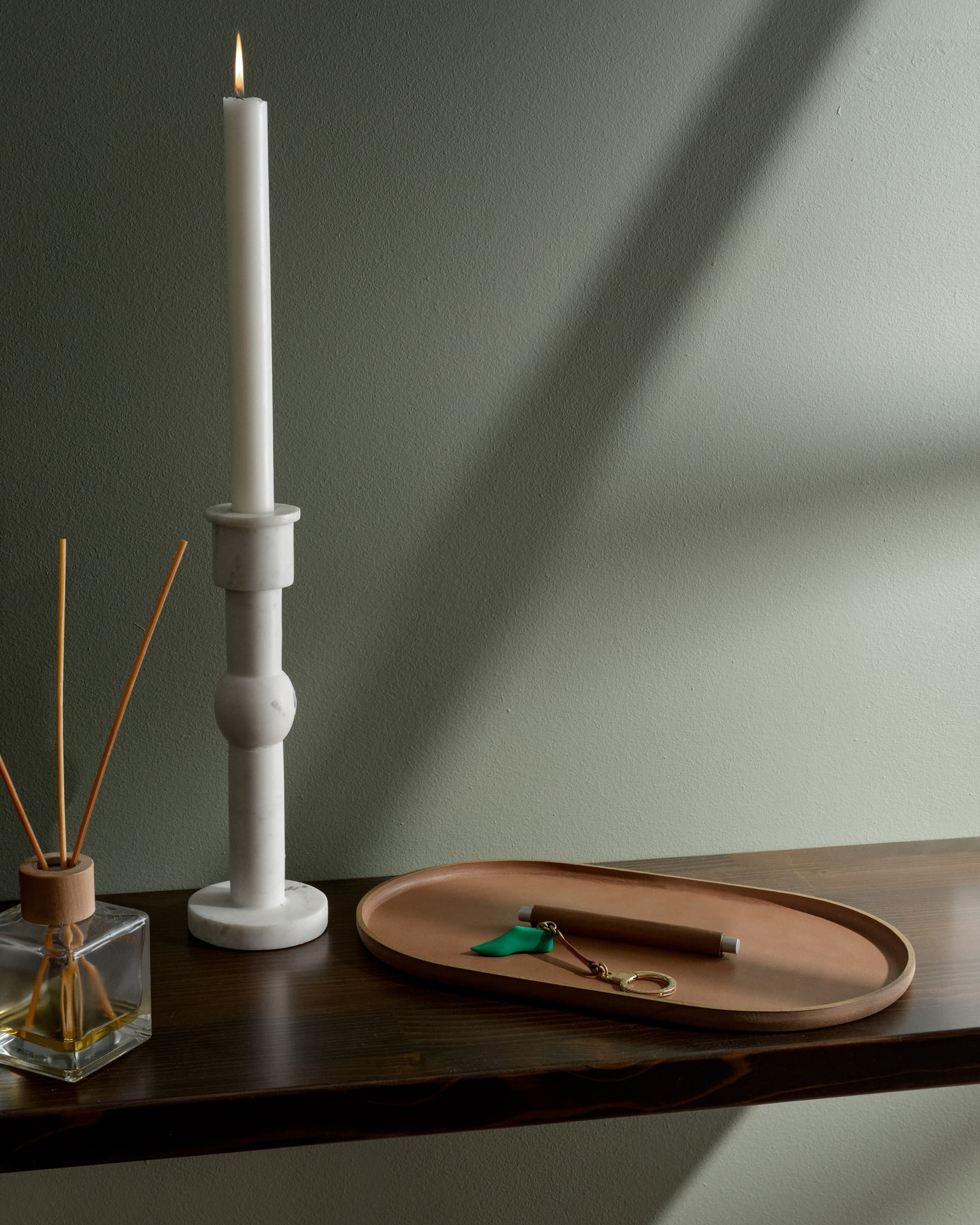 Uniqka
PLATO OVAL
Leather tray — 11