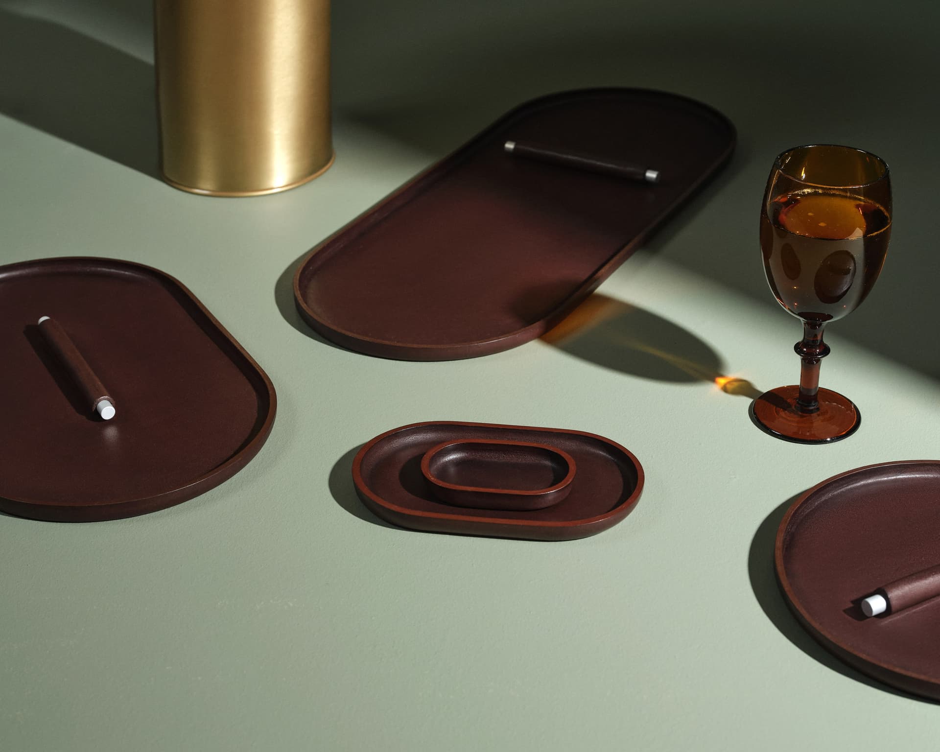 Uniqka
PLATO OVAL
Leather tray — 5