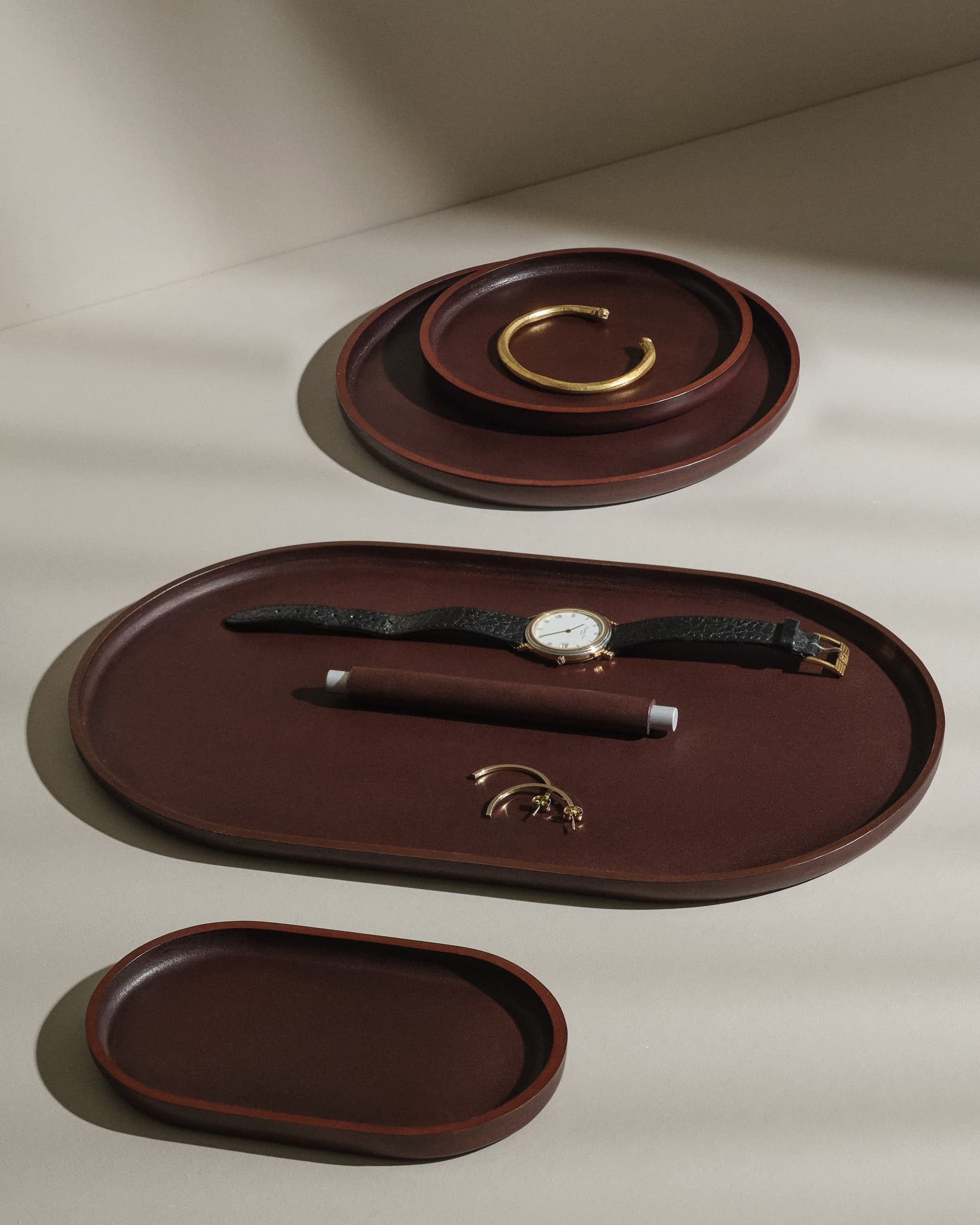 Uniqka
PLATO OVAL
Leather tray — 9