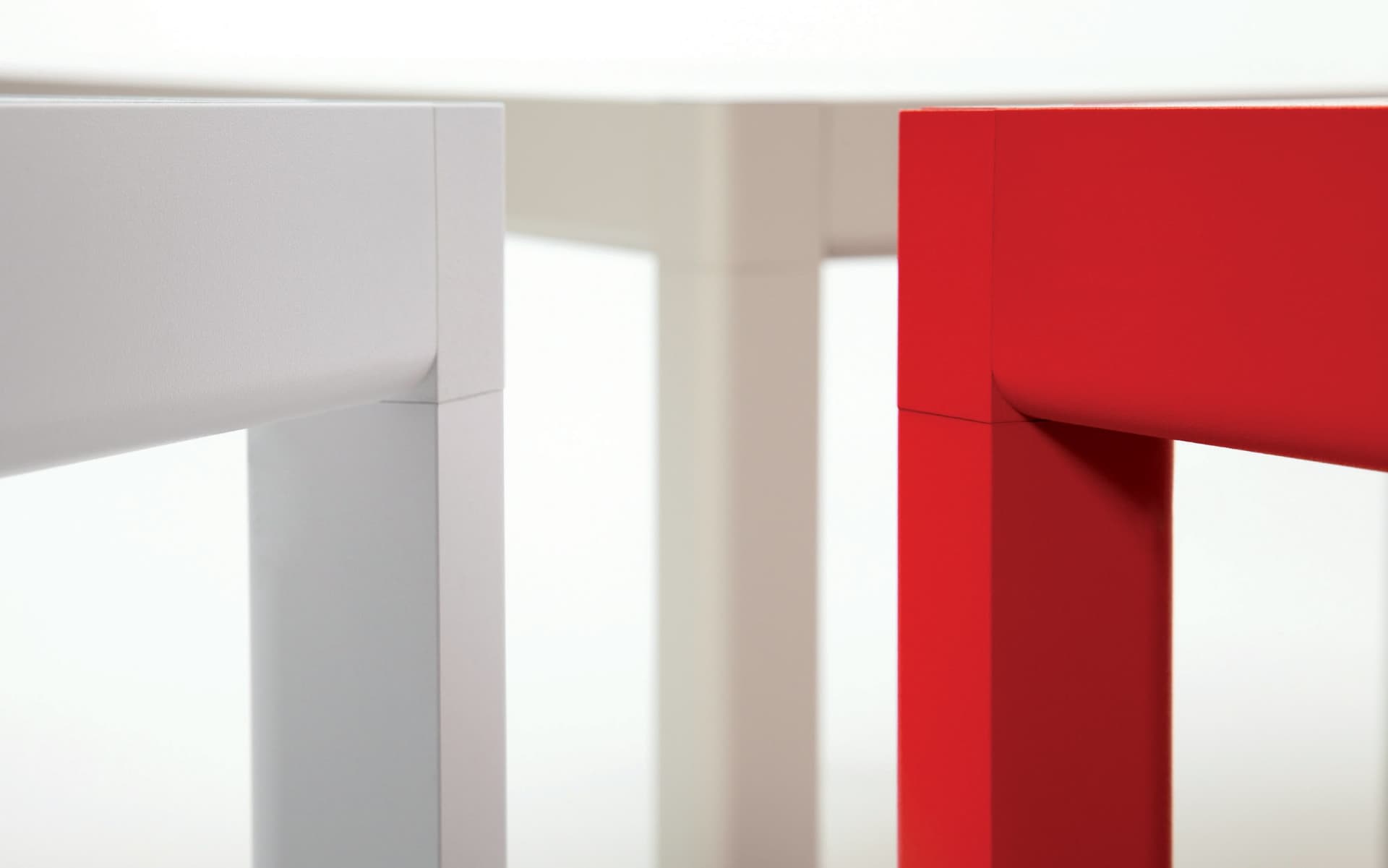 Urbantime
PASSEPARTOUT
Table — 12