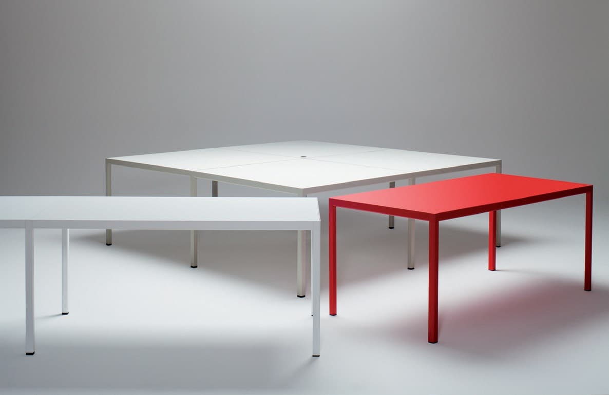 Urbantime
PASSEPARTOUT
Table — 4