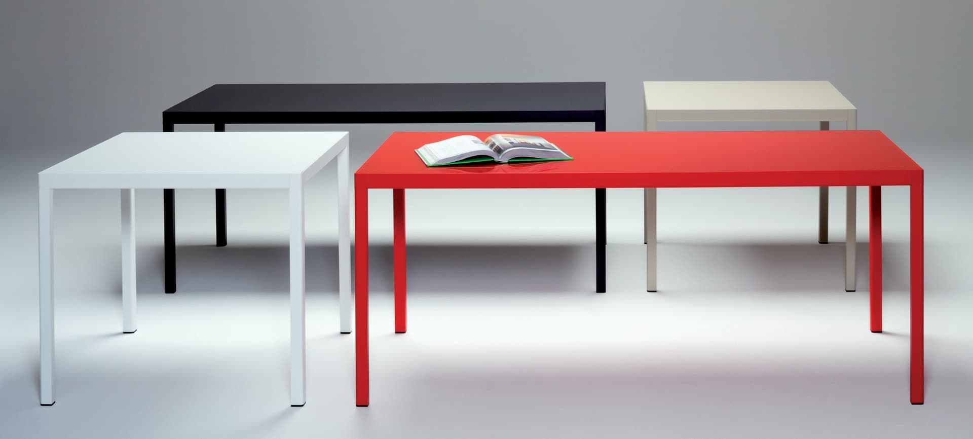 Urbantime
PASSEPARTOUT
Table — 5