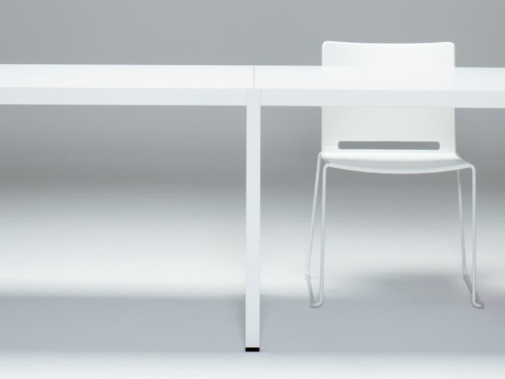 Urbantime
PASSEPARTOUT
Table — 8