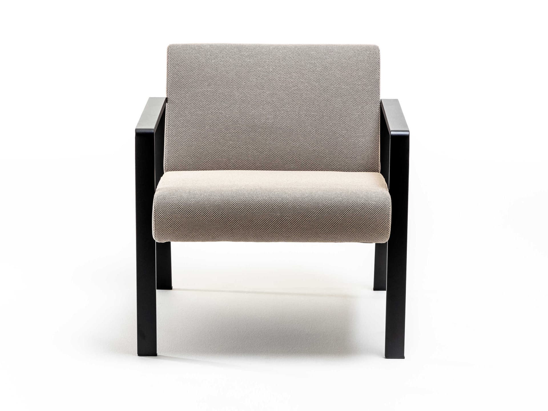 VAGHI
OREOTTO
Metal armchair — 1