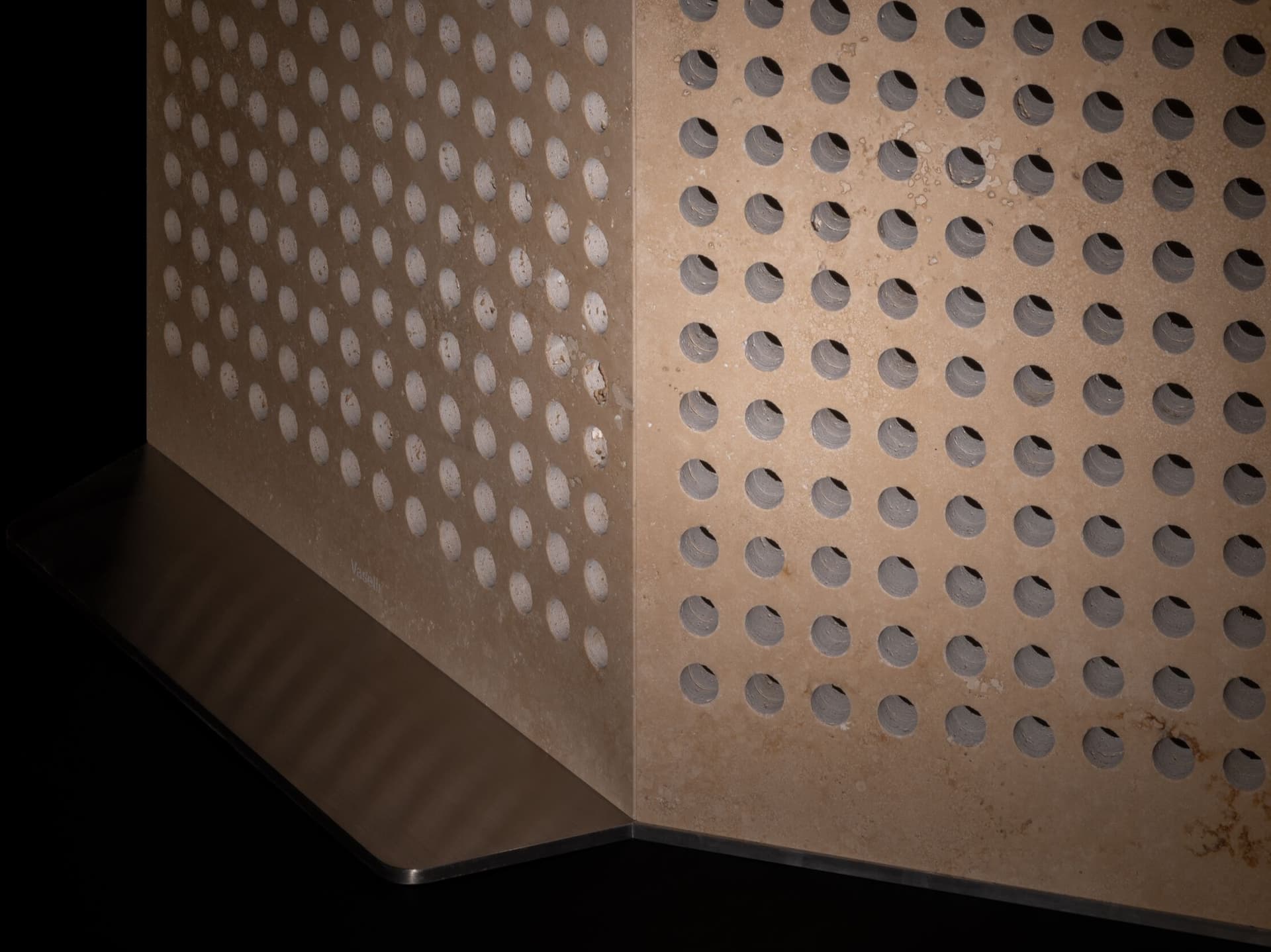 Vaselli
EIDOS
Stone Screen — 5