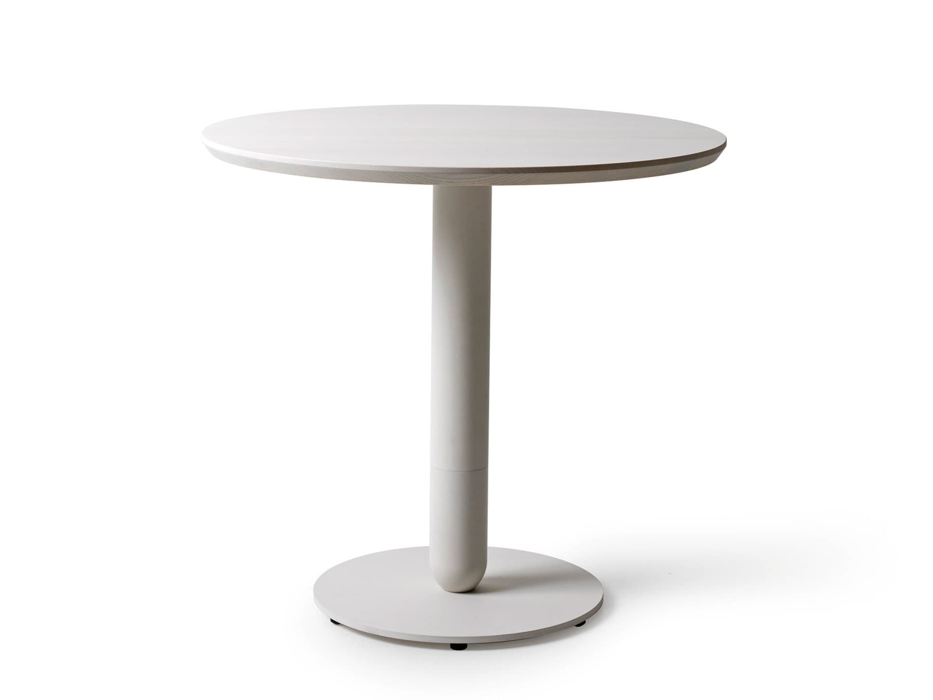 Very Wood
CIGAR 01
Round table — 1