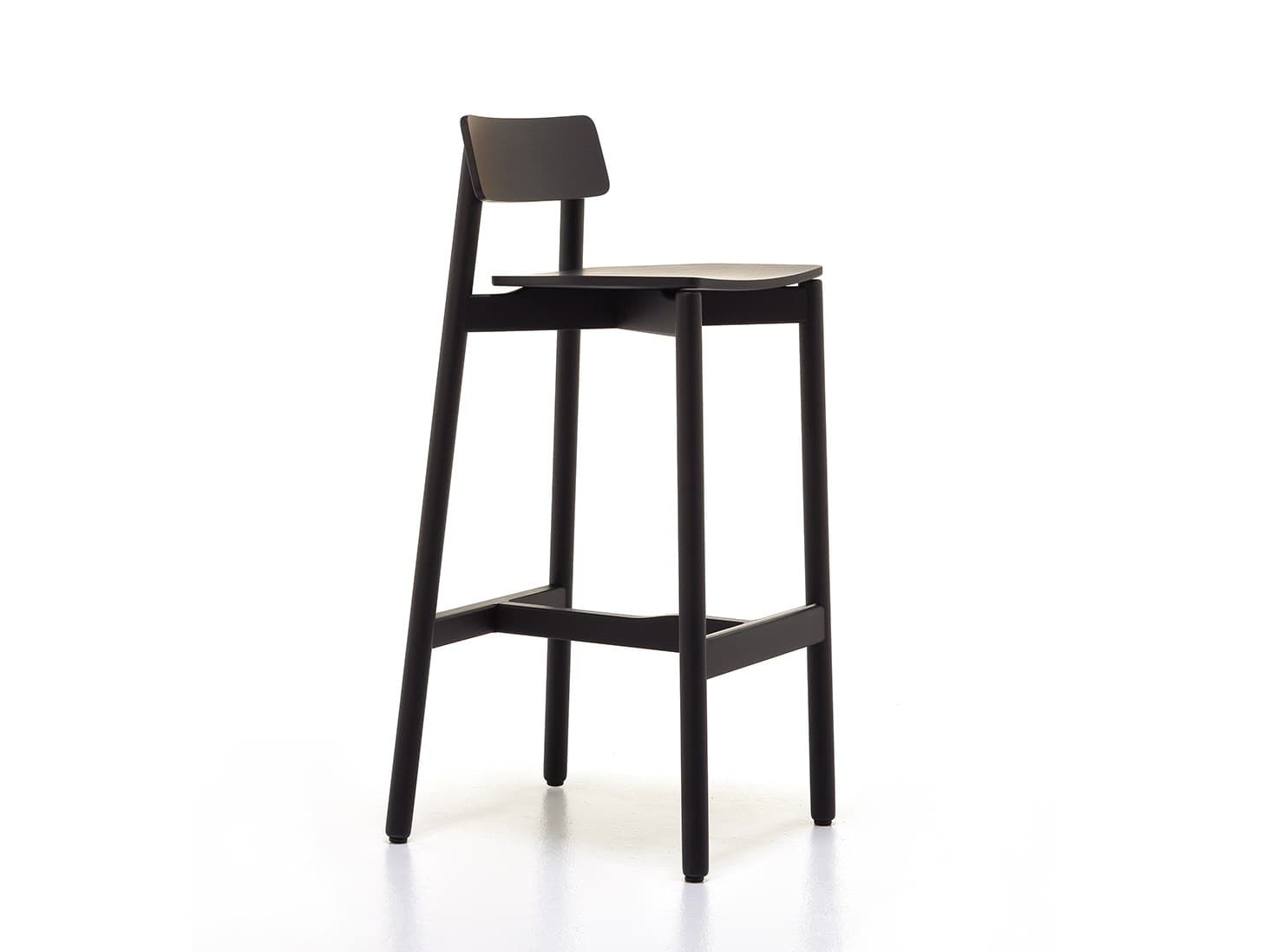 Very Wood
RIB 16/L
Barstool — 1