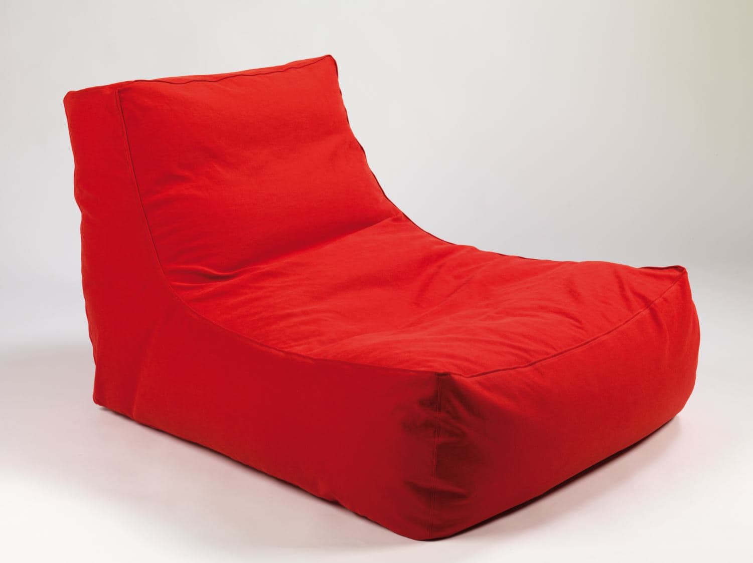 Verzelloni
ZOE
Fabric armchair — 5