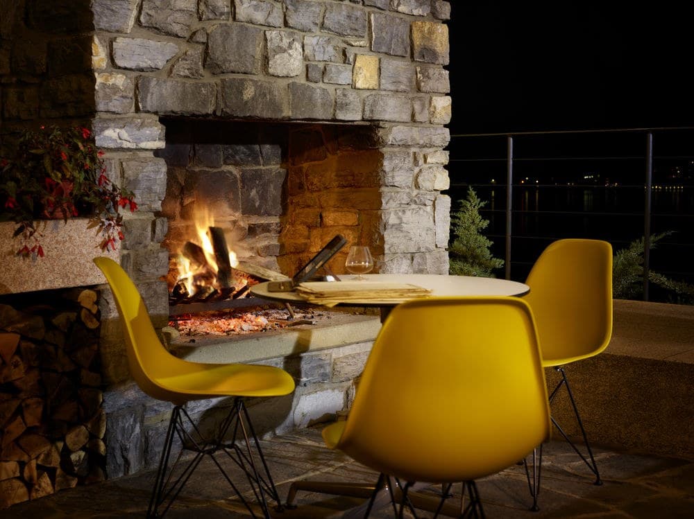 Vitra
DSR
Polypropylene chair — 11