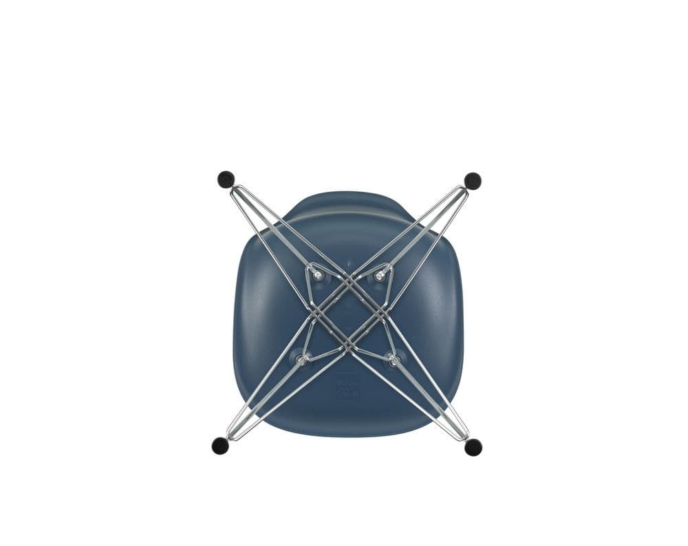 Vitra
DSR
Polypropylene chair — 114