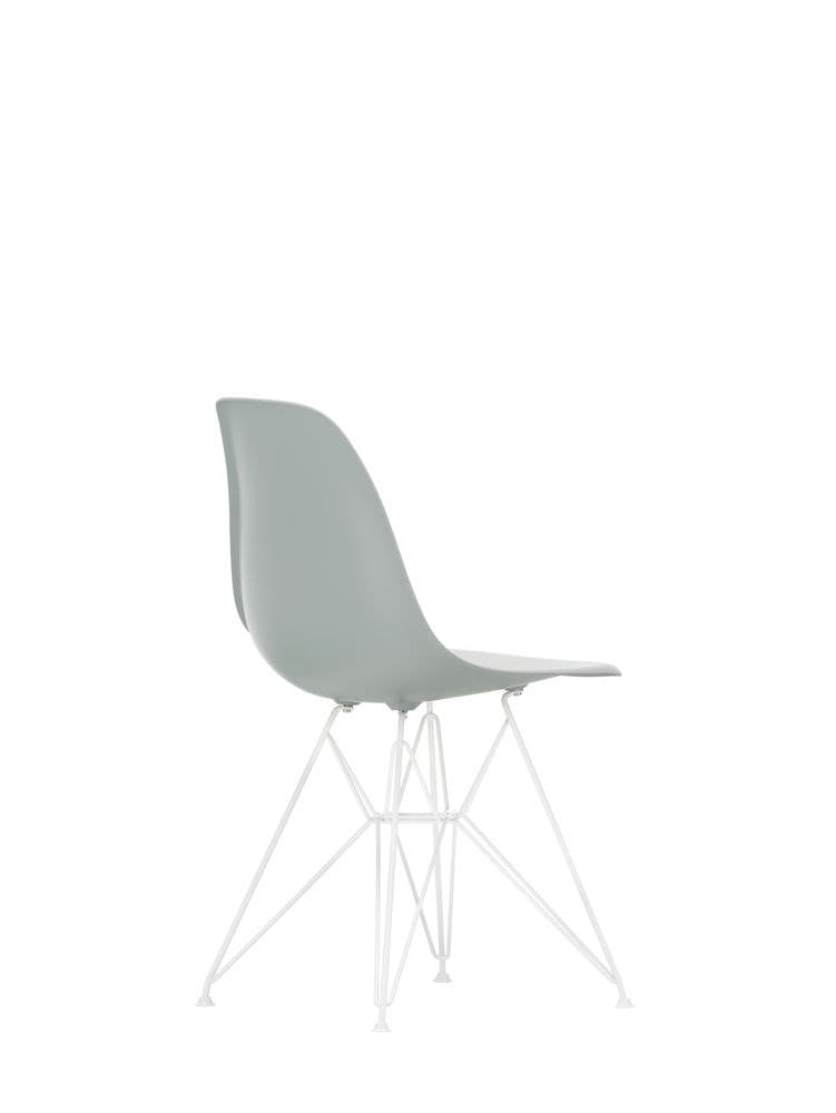 Vitra
DSR
Polypropylene chair — 196