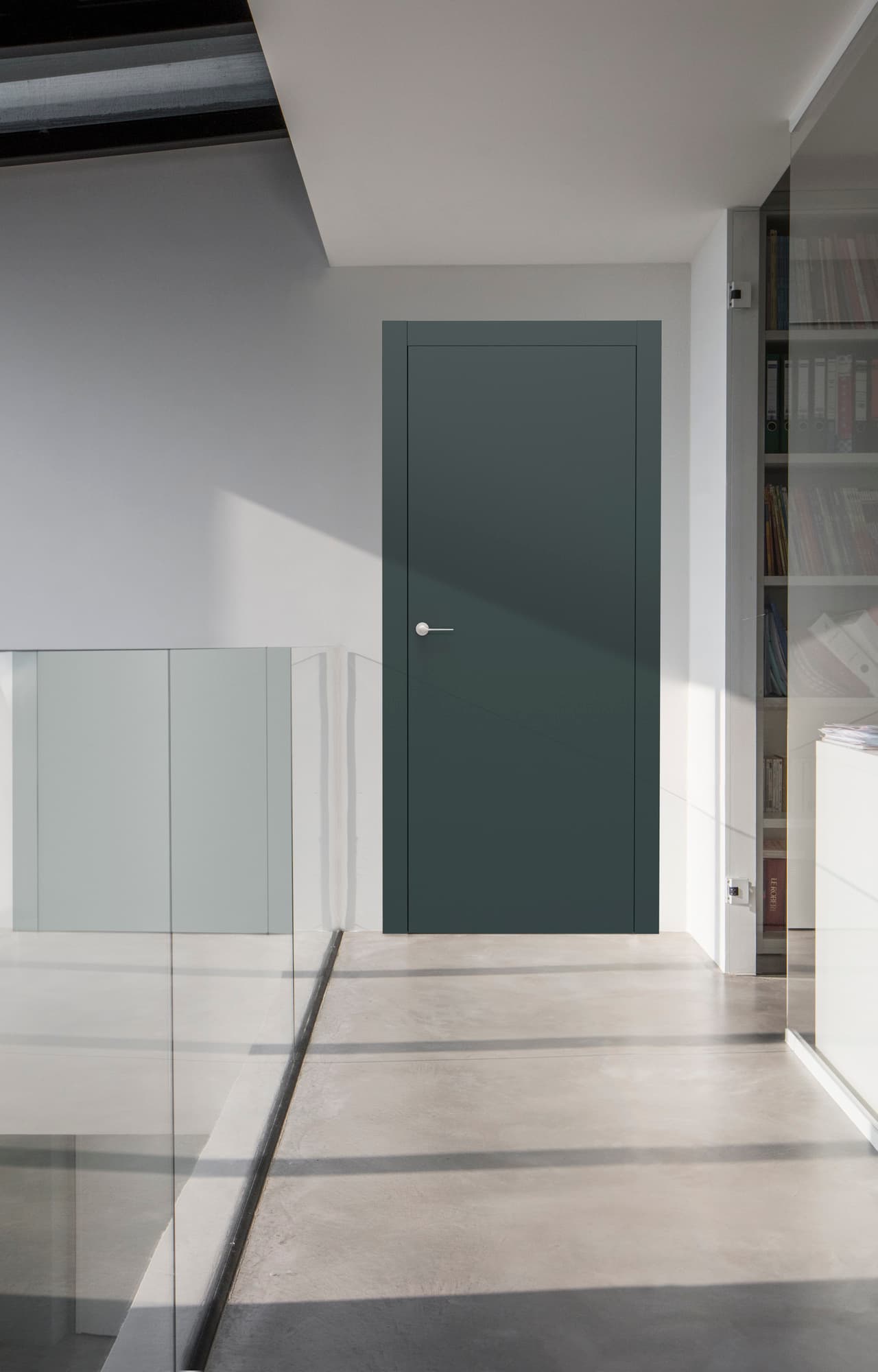 Viva Porte
V1
Hinged wooden door — 3
