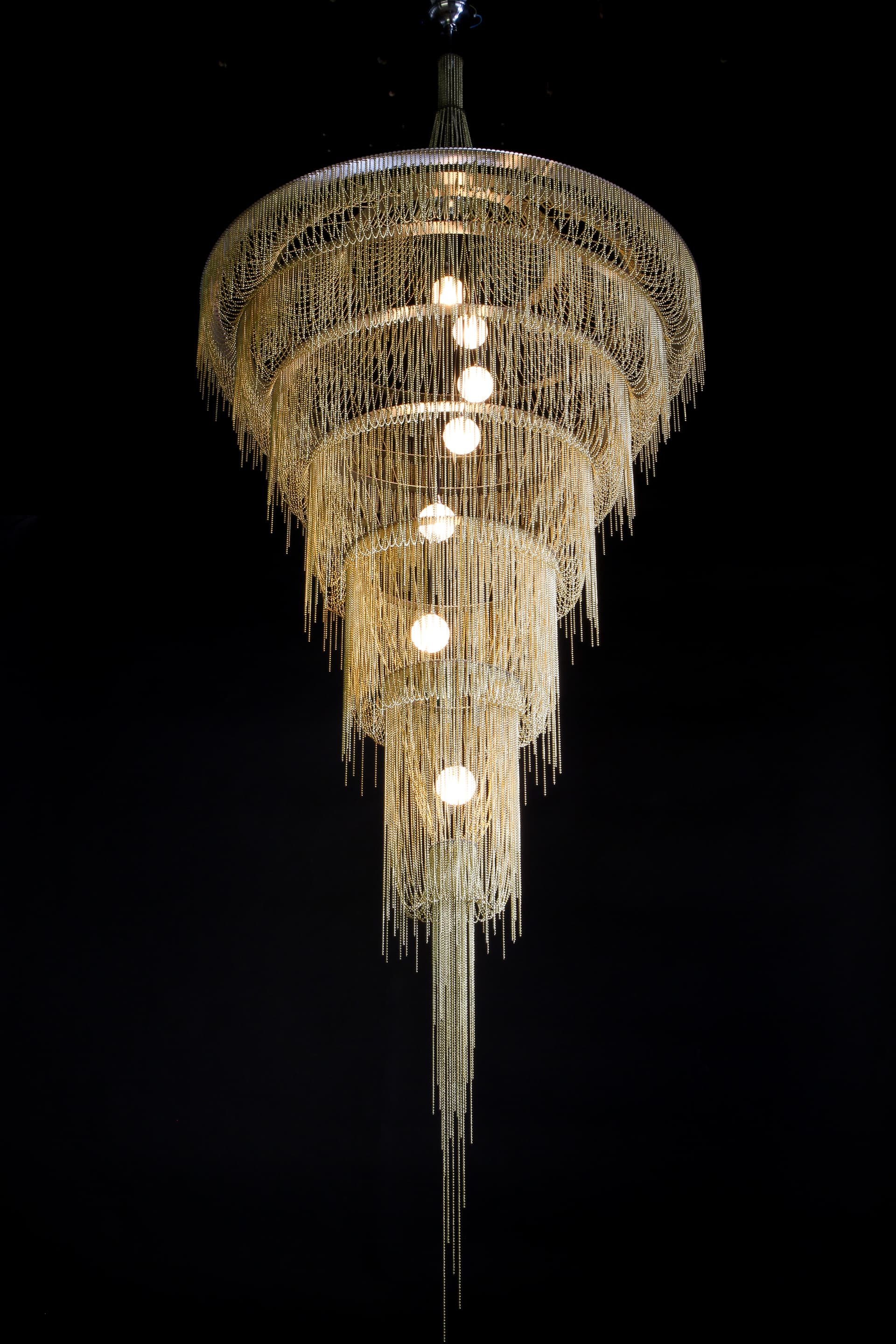 Willowlamp
DROPLET
Chandelier — 16