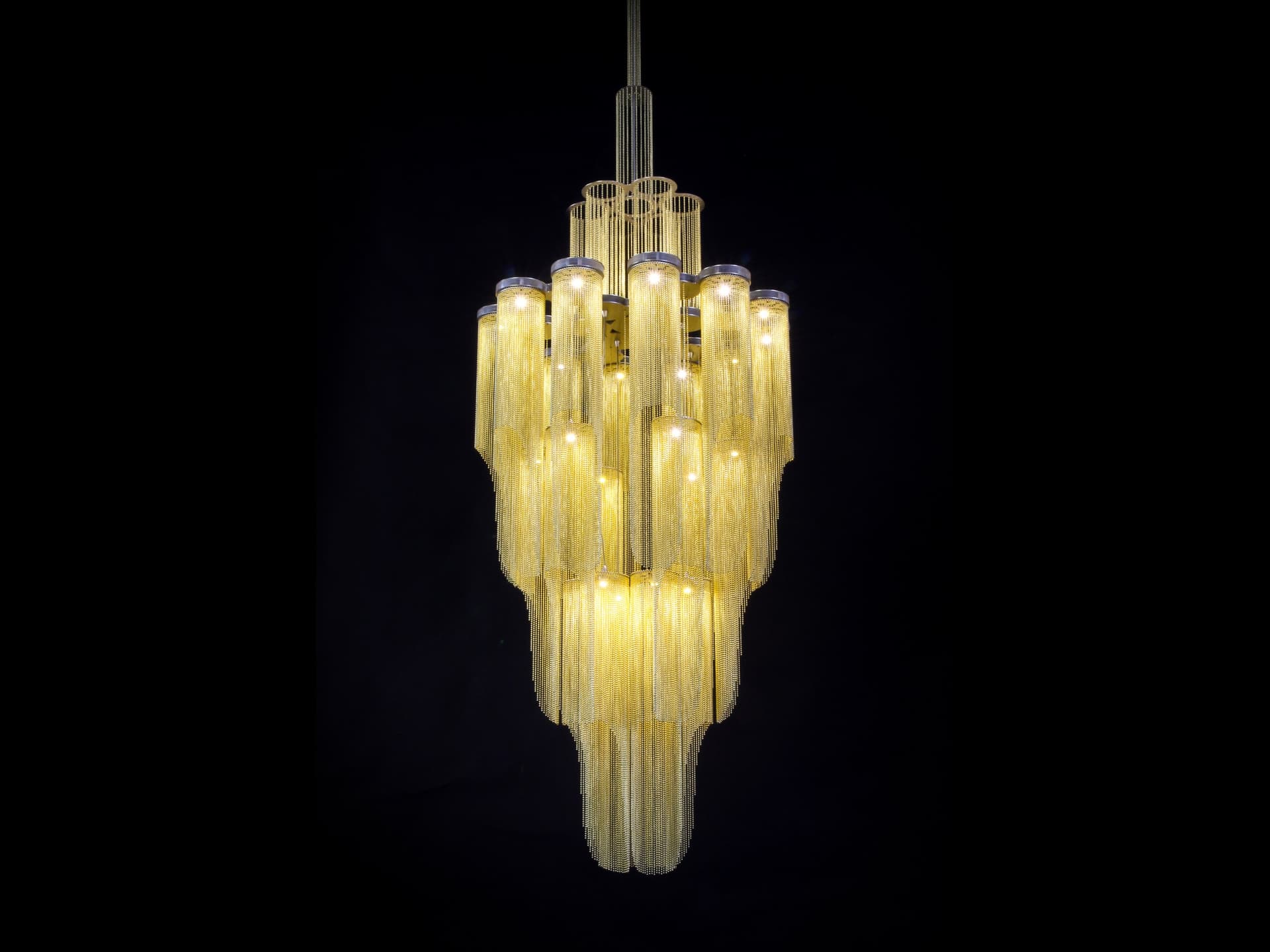 Willowlamp
WINDCHIME
Chandelier — 1