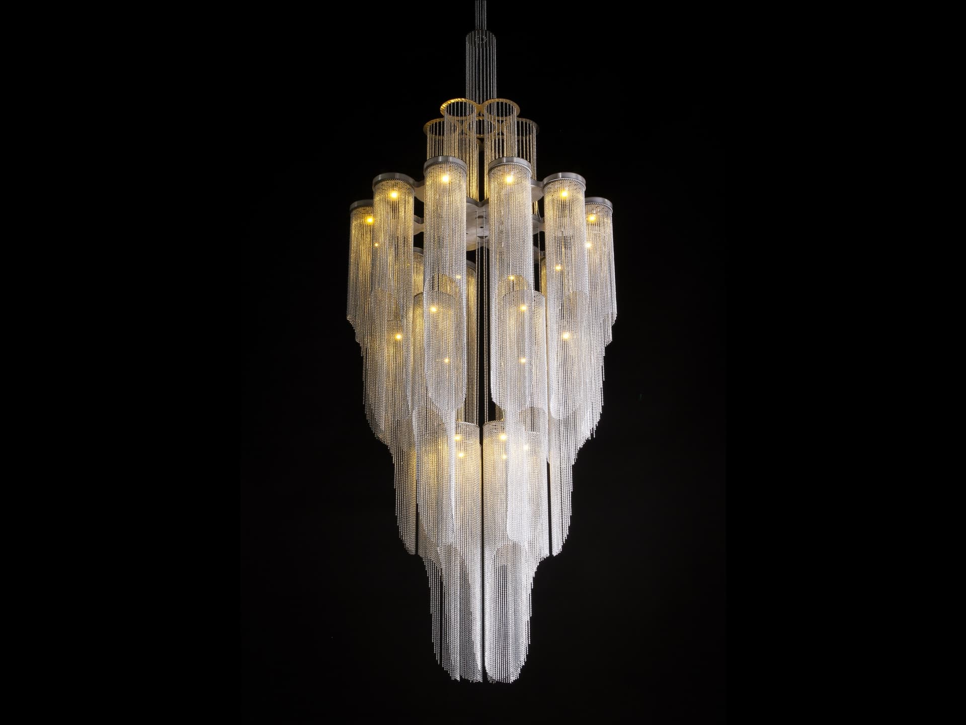 Willowlamp
WINDCHIME
Chandelier — 13