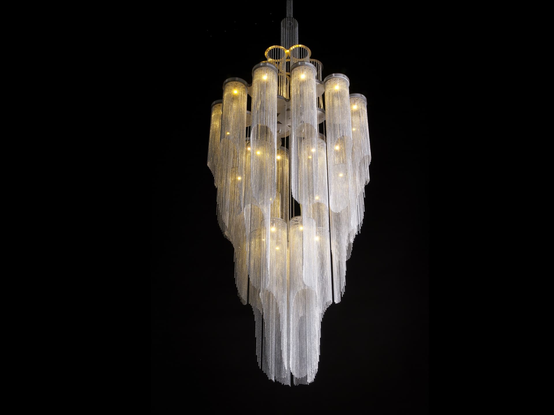 Willowlamp
WINDCHIME
Chandelier — 10
