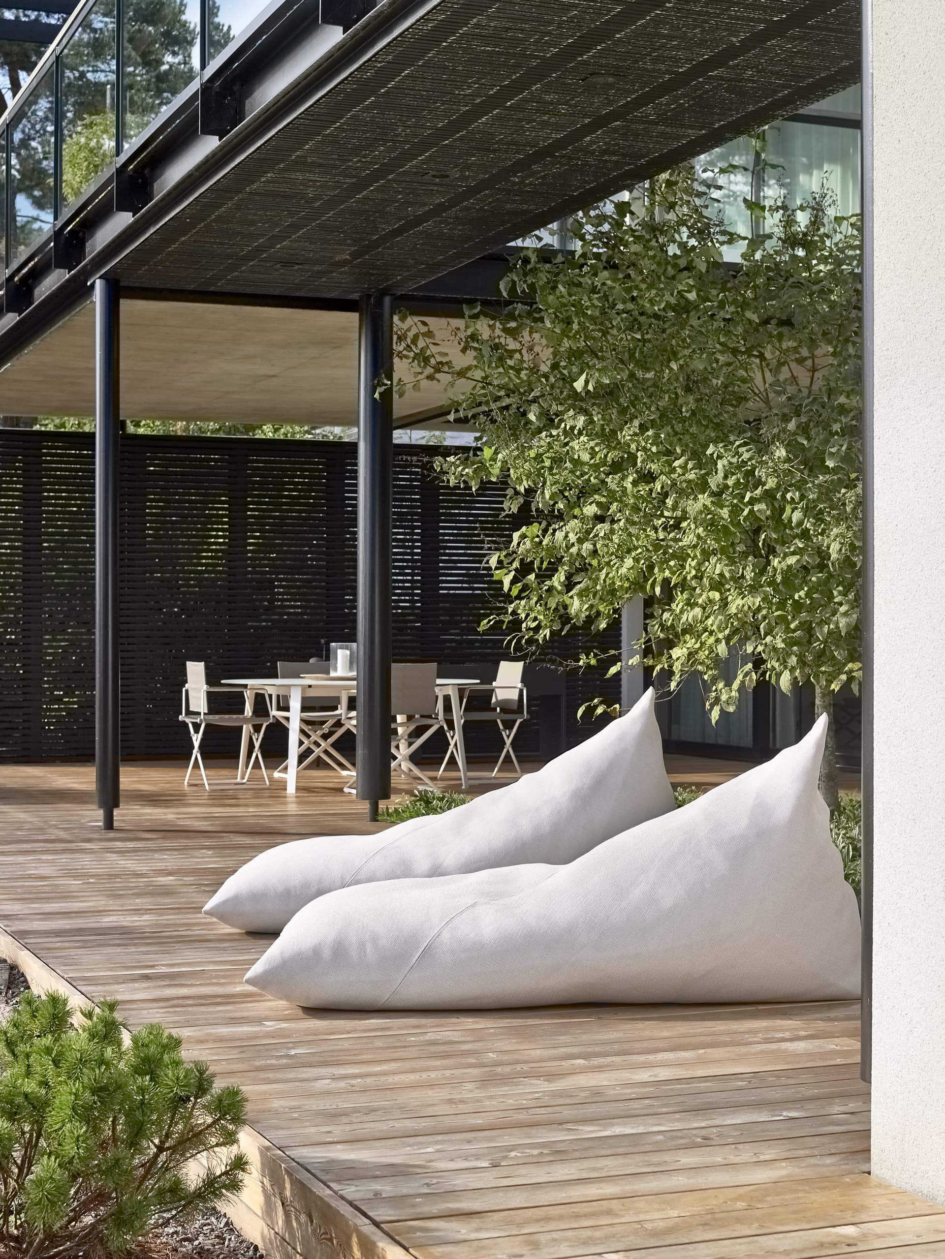 Woodnotes
ROO
Fabric bean bag — 5