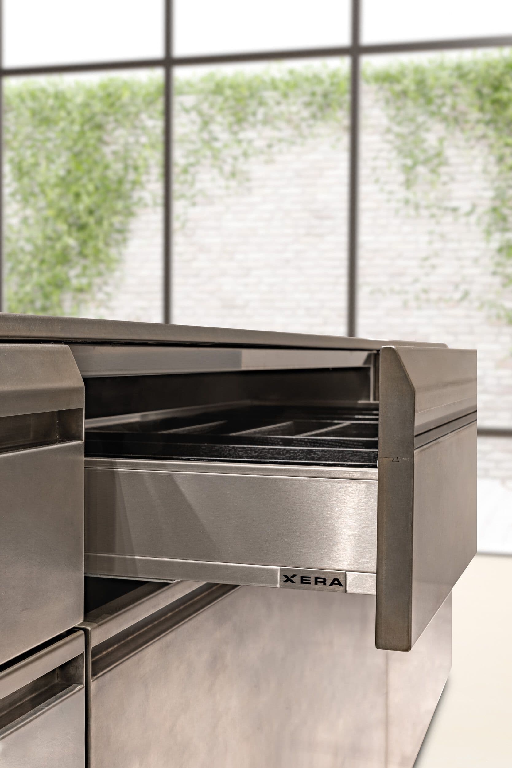 Xera by Arex
CUT
Steel kitchen — 8