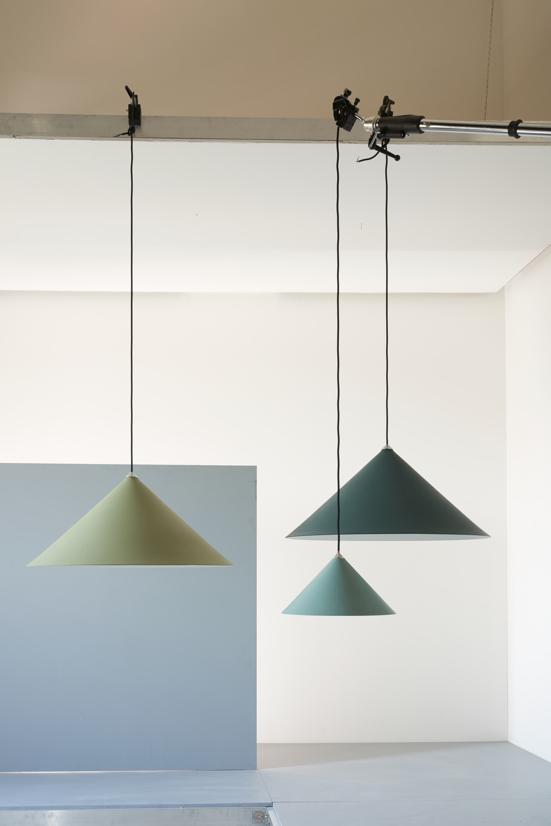 ZAVA
JEENA A
Iron pendant lamp — 5