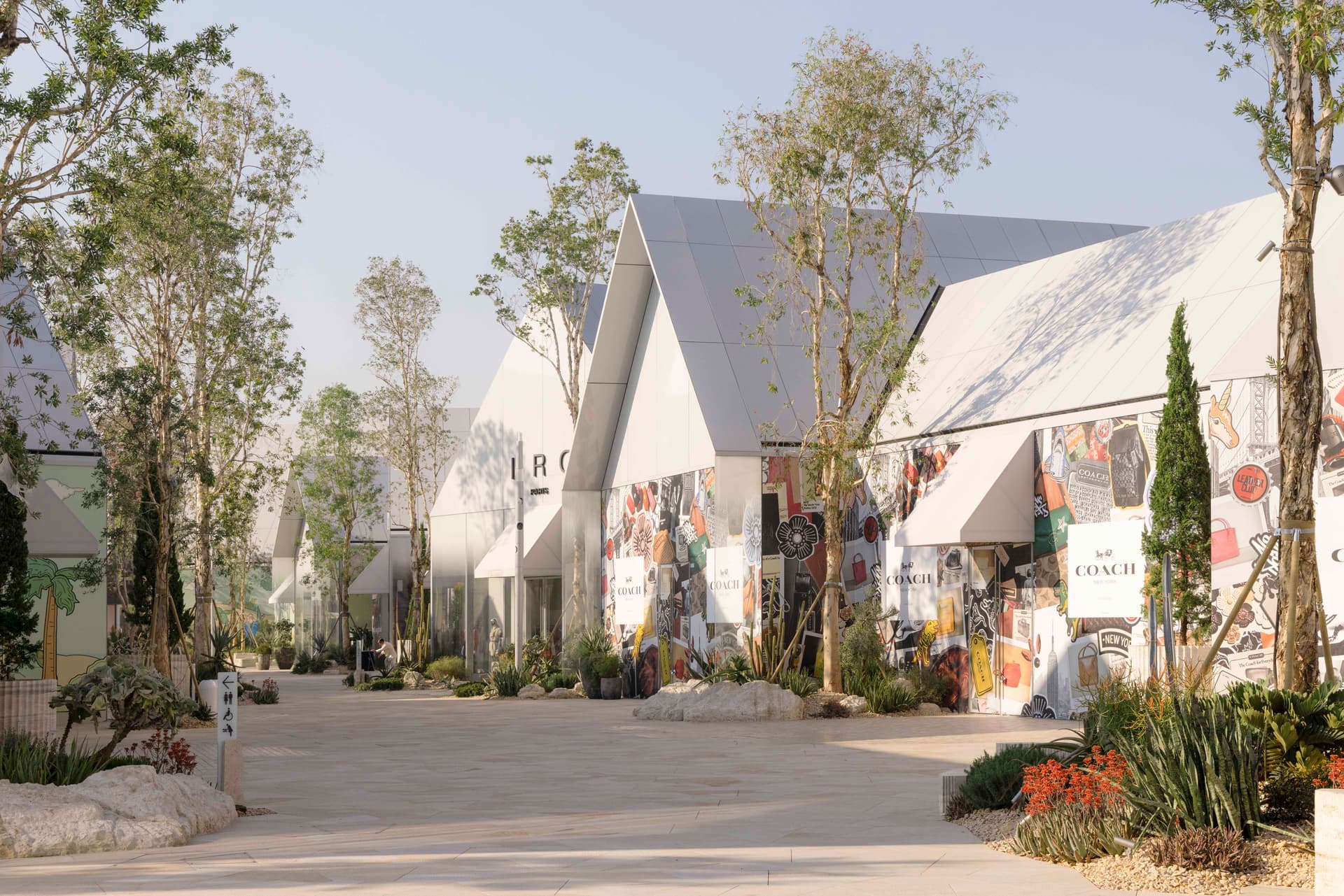 Эпоха потребления уступает место эмоциям: Как MIXC VILLAGE переосмыслил формат торгового центра — Фото 1 Эпоха потребления уступает место эмоциям: Как MIXC VILLAGE переосмыслил формат торгового центра — Фото 1