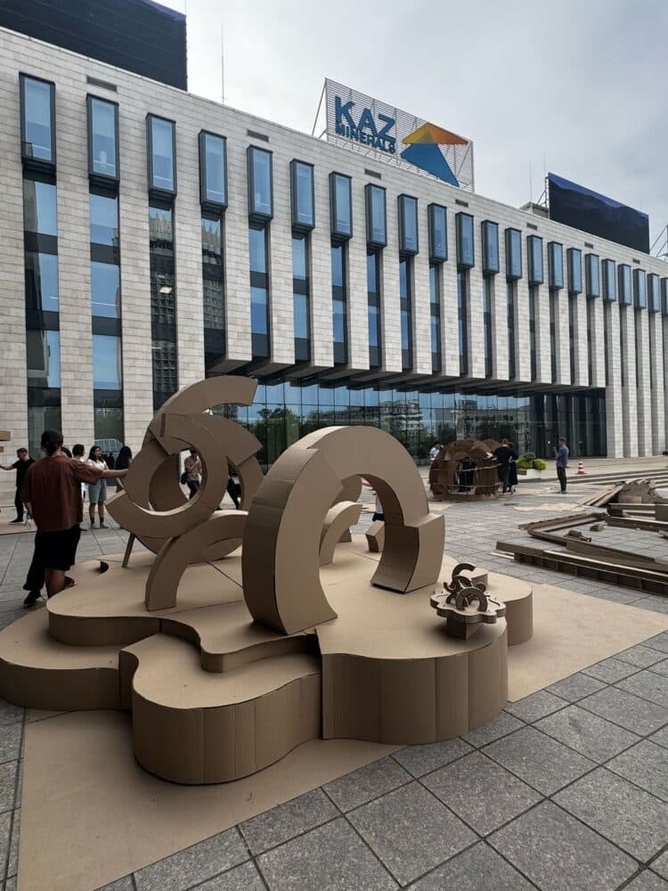 Молодые таланты представляют инновации из экоматериалов на ArchFEST2025 в Алматы! — Фото 1 Молодые таланты представляют инновации из экоматериалов на ArchFEST2025 в Алматы! — Фото 1