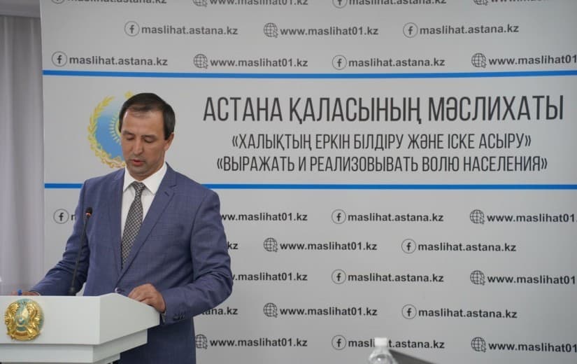 Отчёты и критика: Мнения депутатов Отчёты и критика: Мнения депутатов