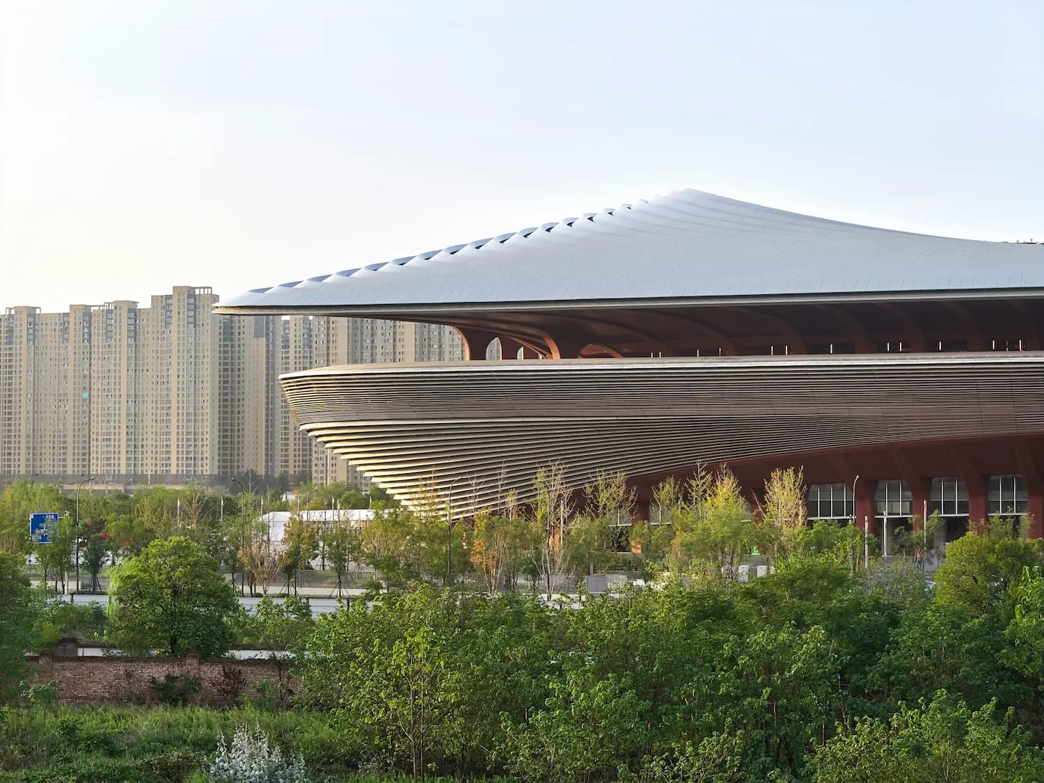 Xi'an International Football Centre: Проницаемость и структурная легкость — Фото 1 Xi'an International Football Centre: Проницаемость и структурная легкость — Фото 1