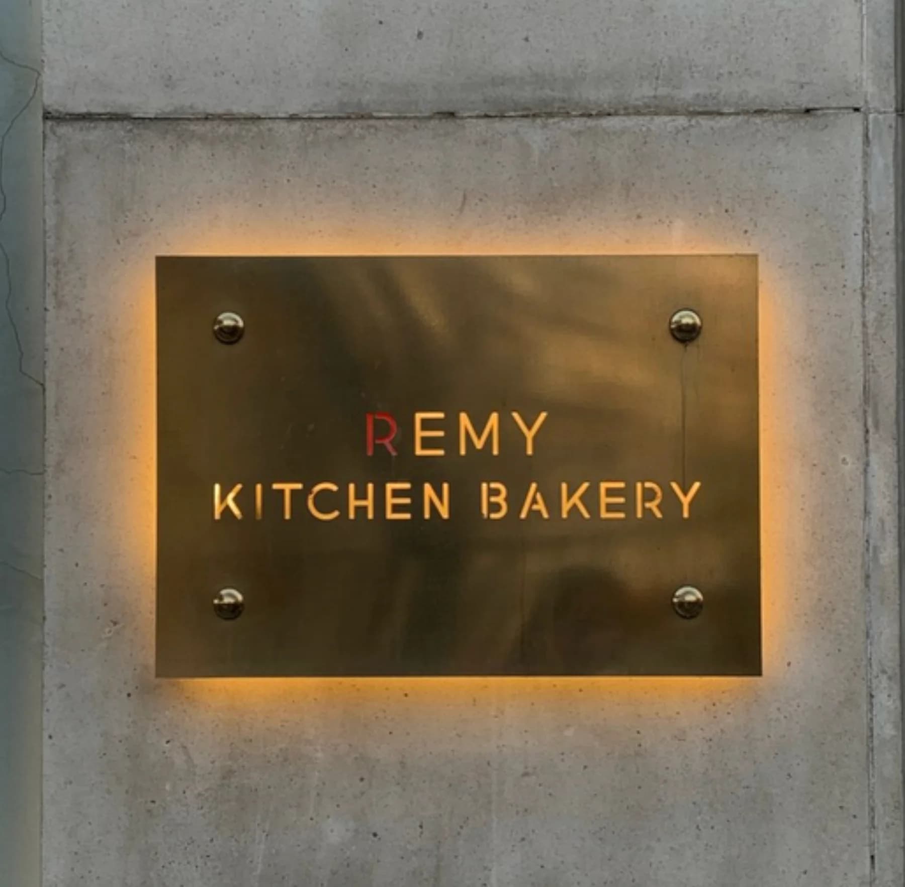 Анатомия стиля: Материалы, витрины и свет — 2 Анатомия стиля: Материалы, витрины и свет — 2