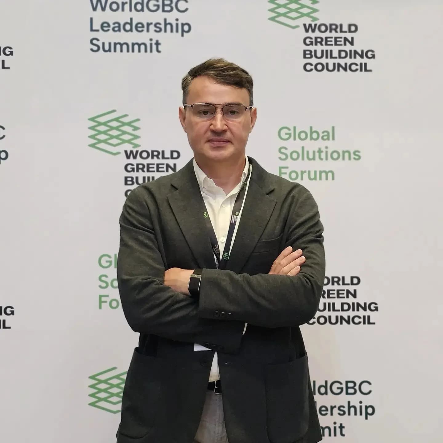 Данияр Азымханов на саммите Всемирного совета по зеленому строительству (WorldGBC Leadership Summit 2026) в Лондоне. Данияр Азымханов на саммите Всемирного совета по зеленому строительству (WorldGBC Leadership Summit 2026) в Лондоне.