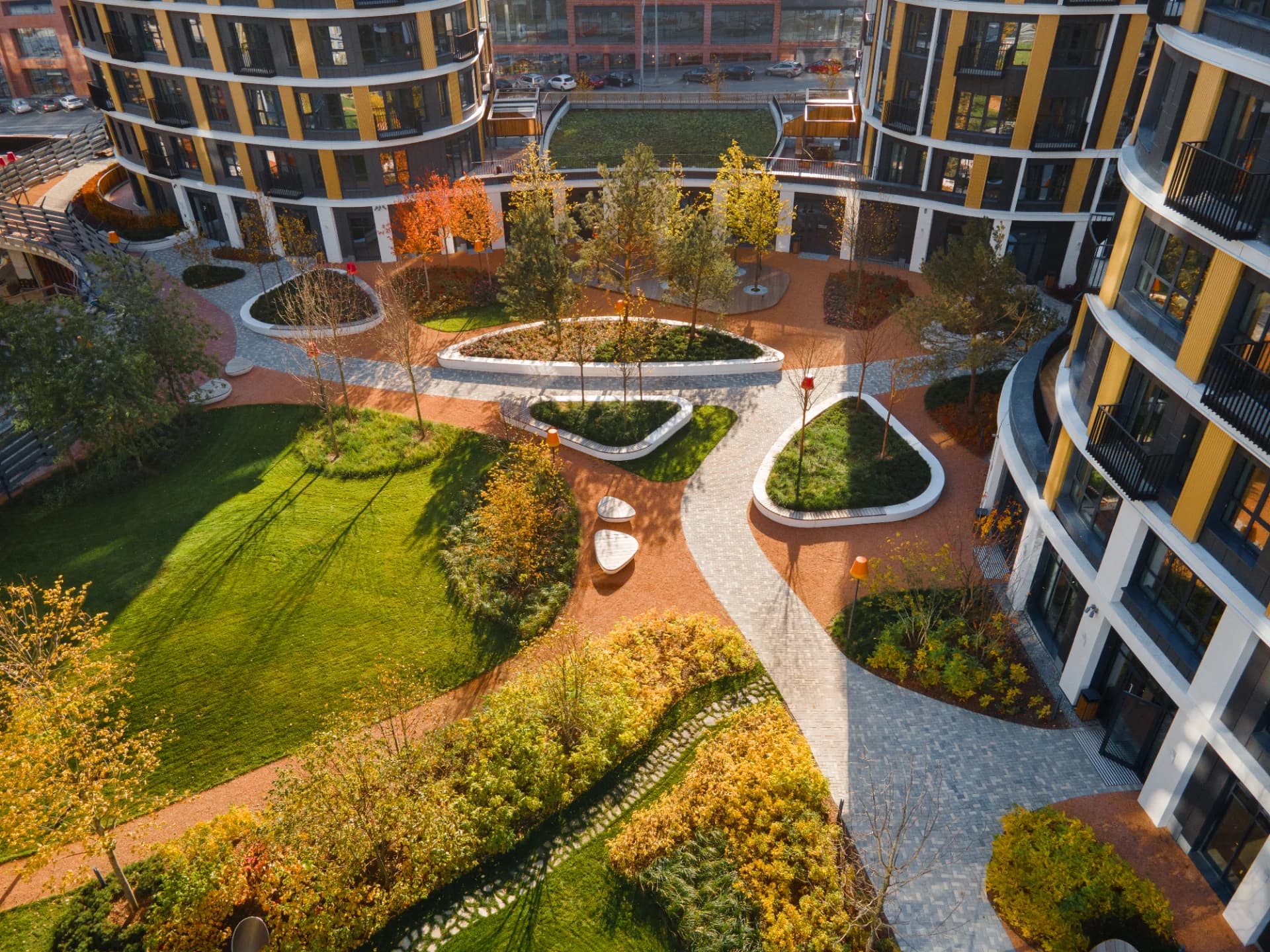 Фотография жилого комплекса Forum City в Екатеринбурге, Россия. Проект выполнен S&P Landscape Architecture.. Фото предоставлено S&P Landscape Architecture. Фотография жилого комплекса Forum City в Екатеринбурге, Россия. Проект выполнен S&P Landscape Architecture.. Фото предоставлено S&P Landscape Architecture.