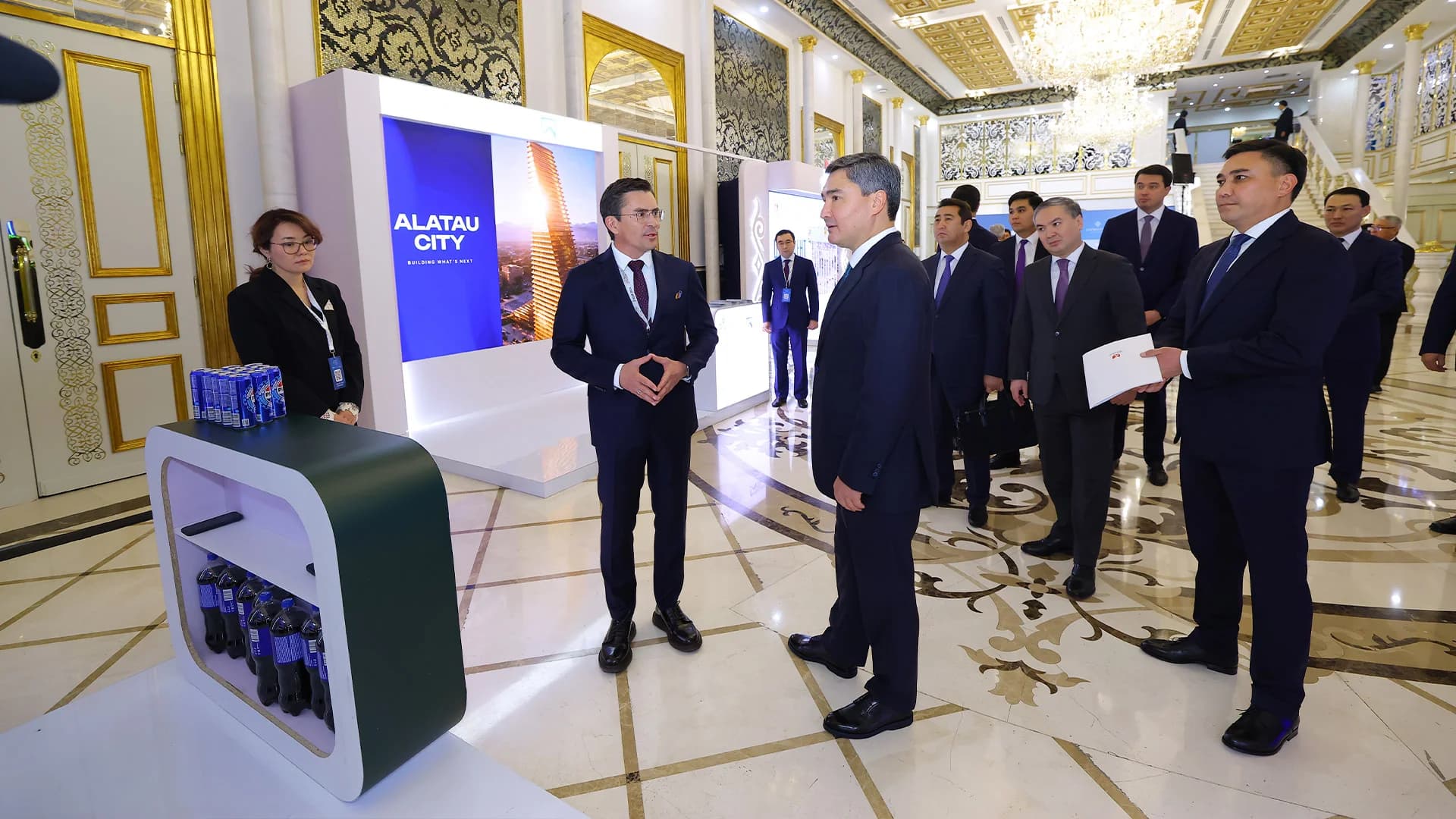 olzhas-bektenov-vystavka-invest-proektov-kgir olzhas-bektenov-vystavka-invest-proektov-kgir
