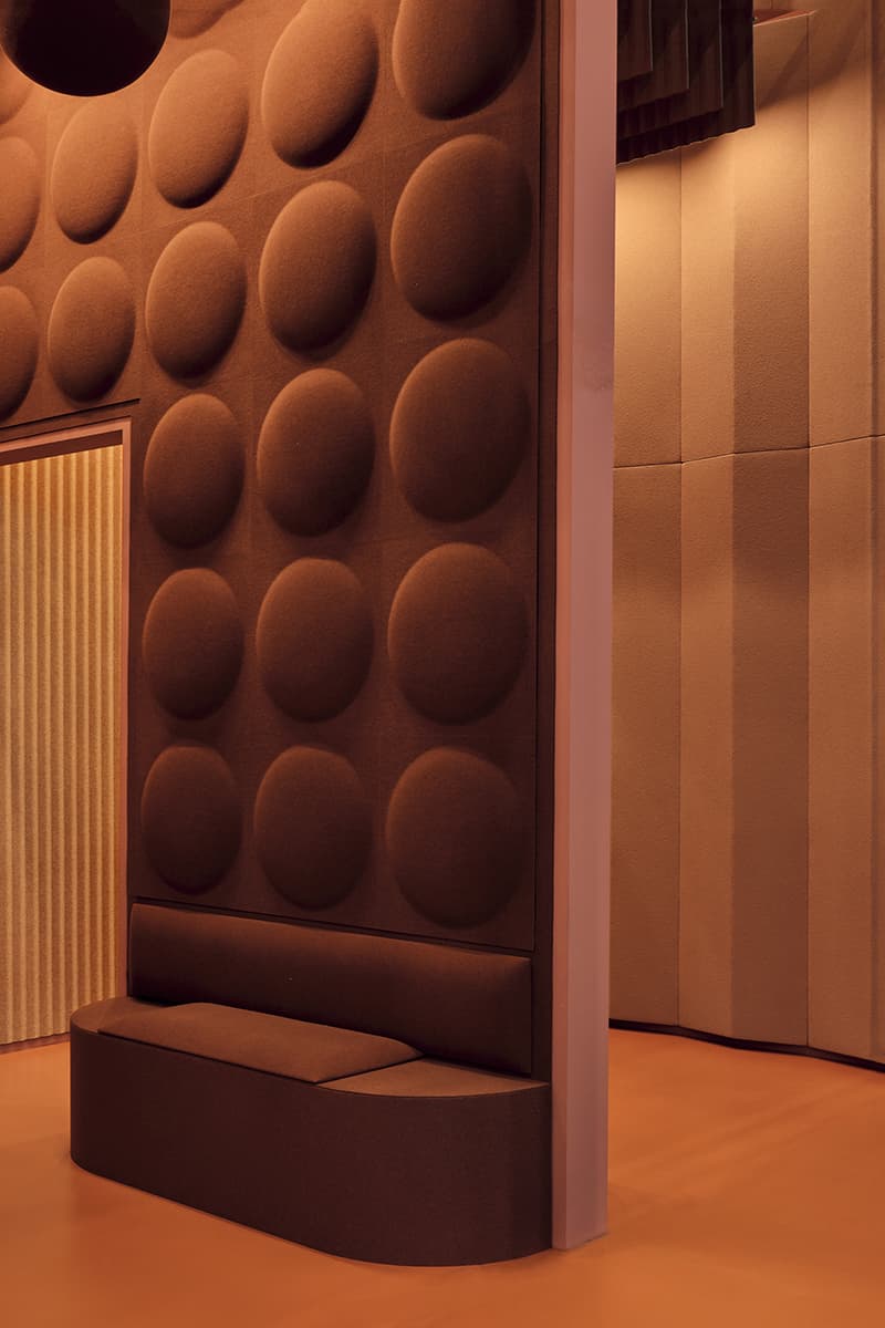Slalom-Acoustics-ARROW-designbyStudiolatte-wall-2 Slalom-Acoustics-ARROW-designbyStudiolatte-wall-2